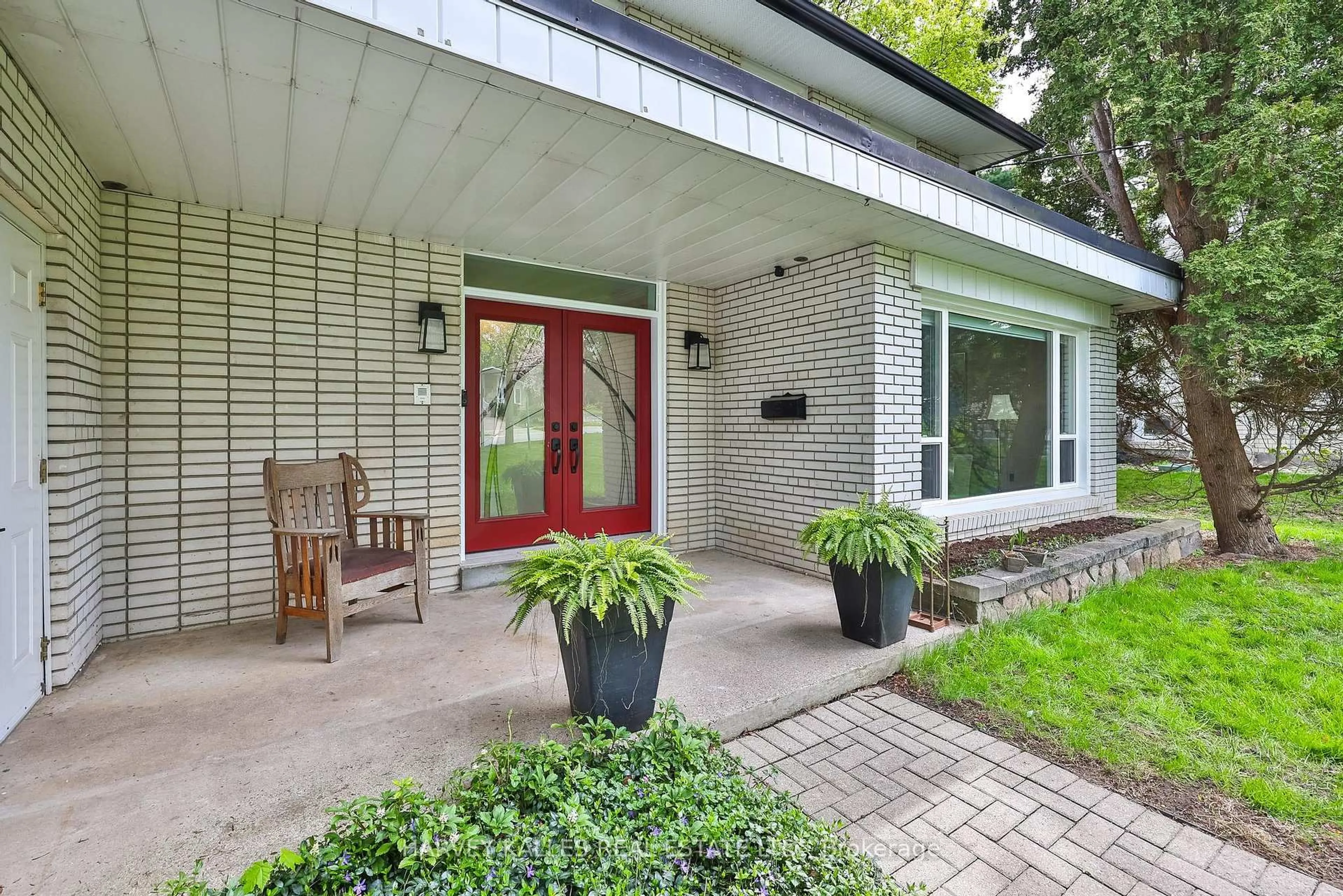 Home with brick exterior material, street for 29 Warlock Cres, Toronto Ontario M2K 2H8