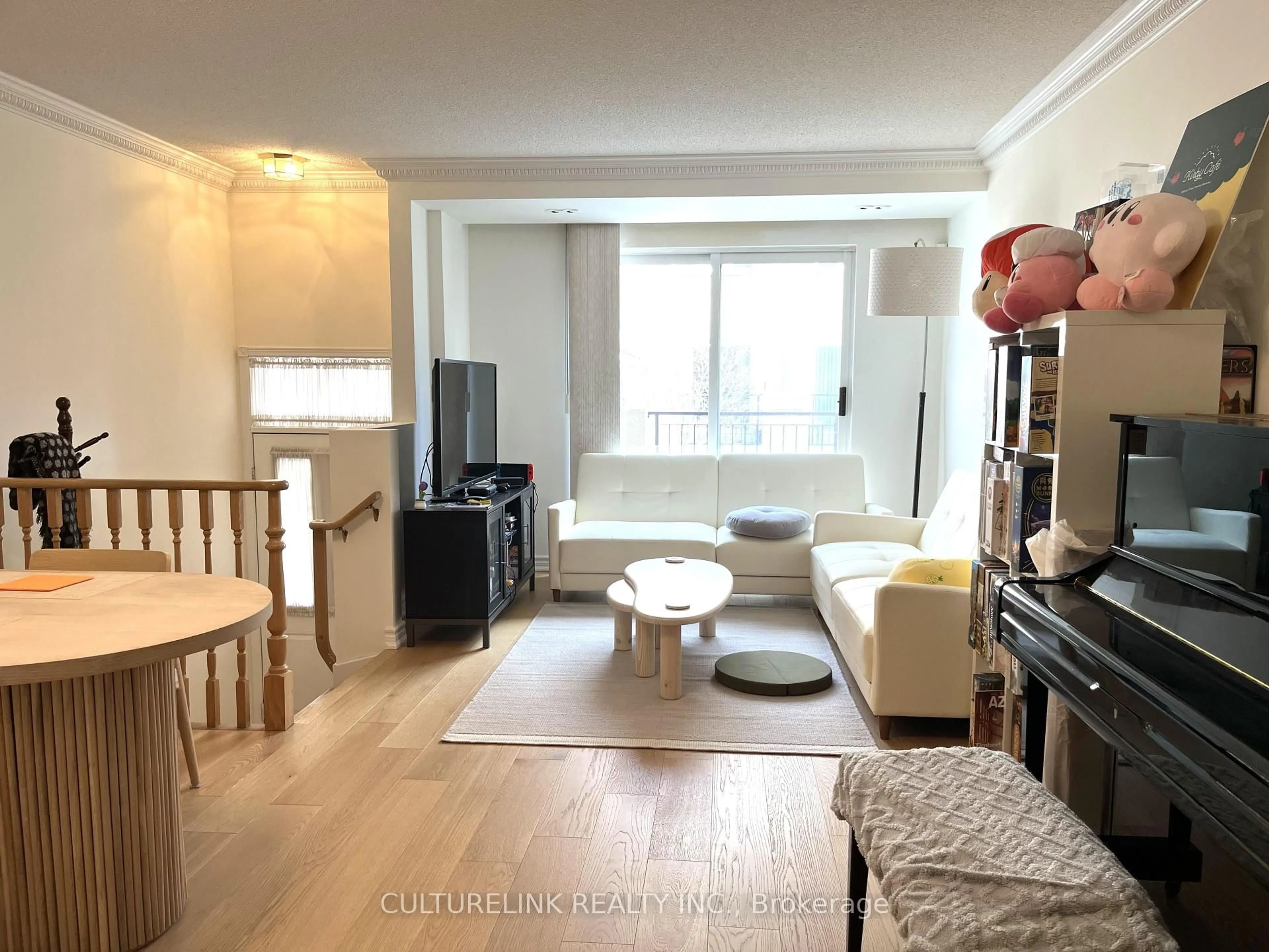 A pic of a room for 28 Sommerset Way #1502, Toronto Ontario M2N 6W7