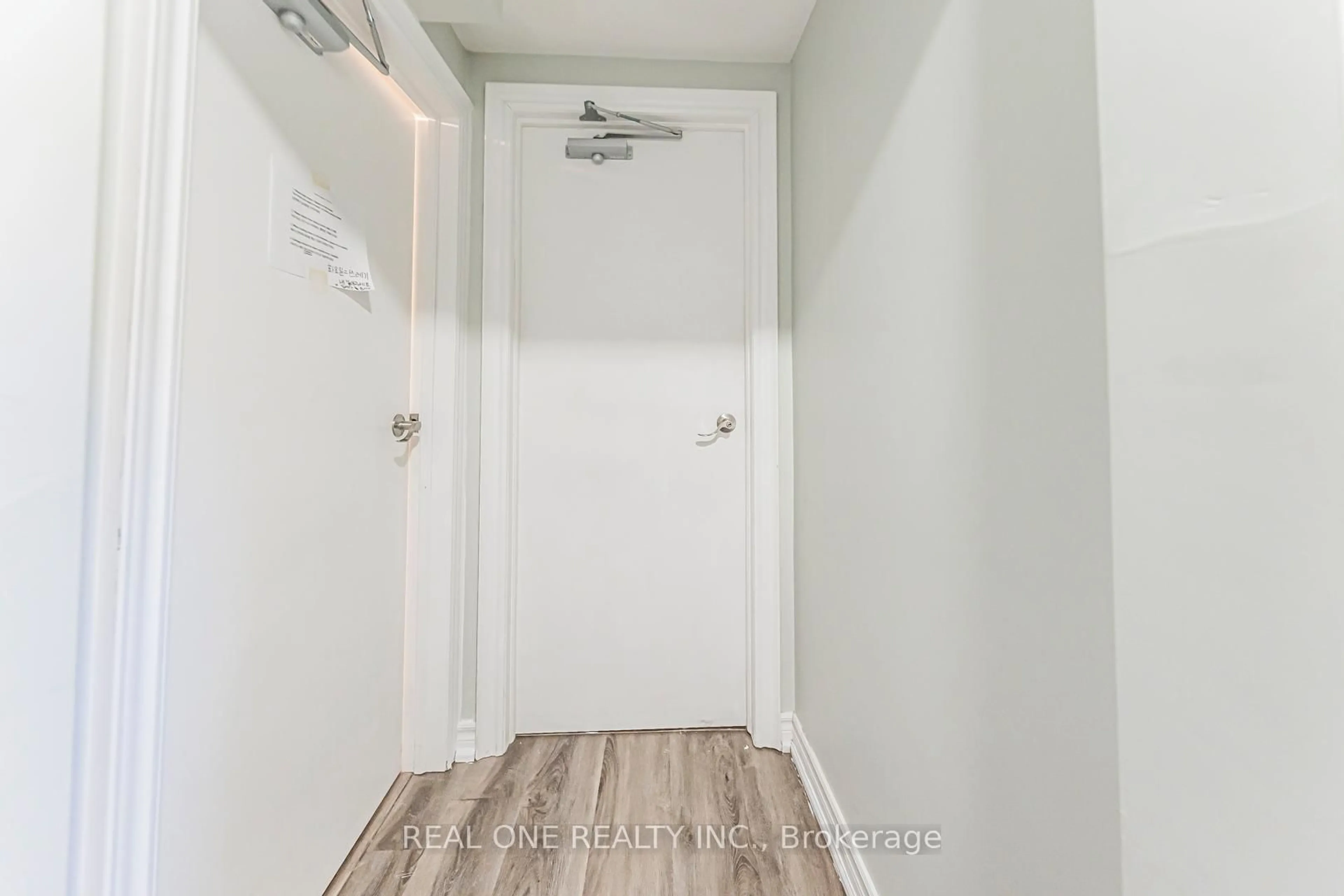 Unknown for 27 Elise Terr, Toronto Ontario M2R 2W9