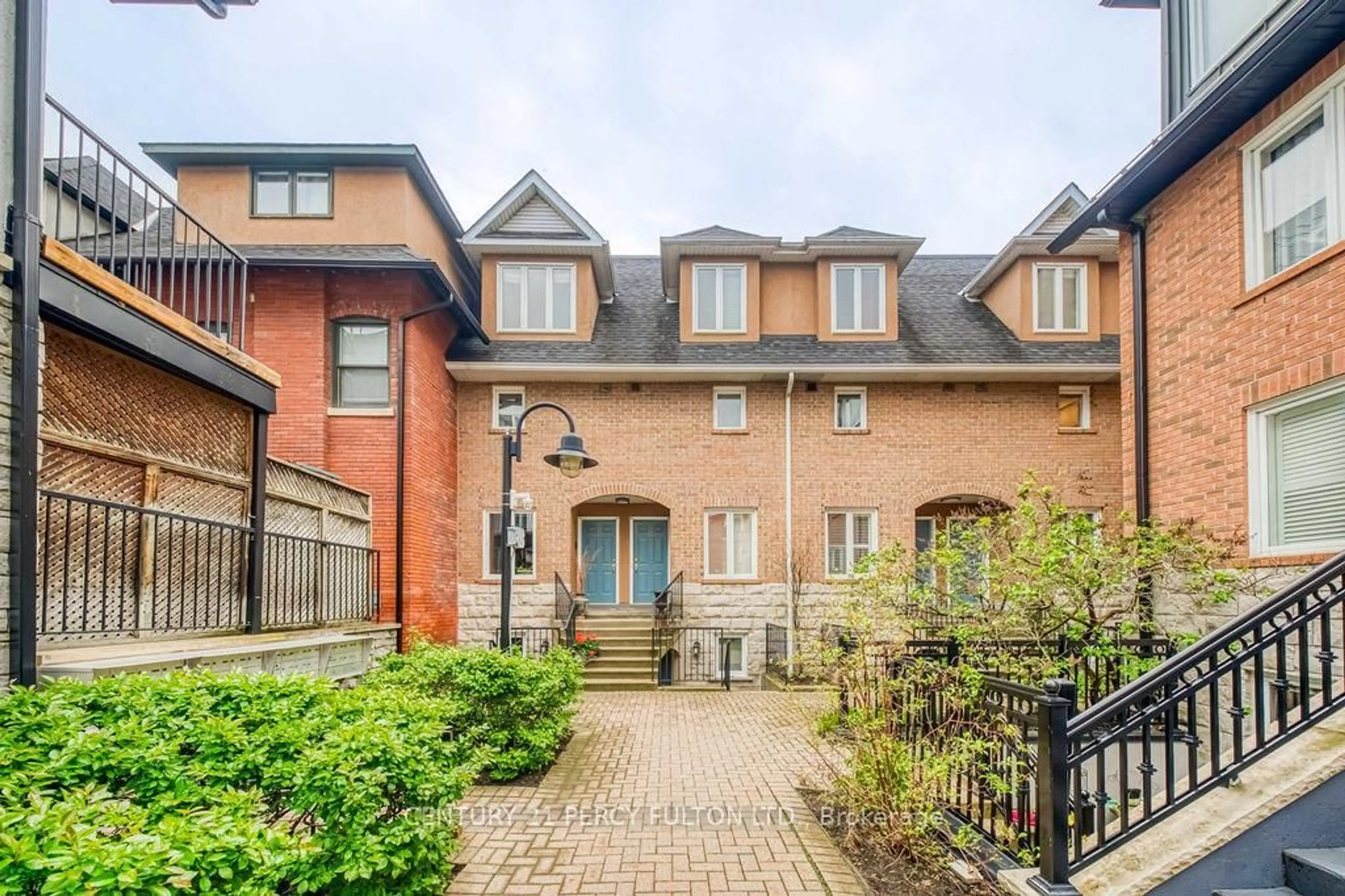 Home with brick exterior material, street for 228 St. George St #TH 15, Toronto Ontario M5R 2N5