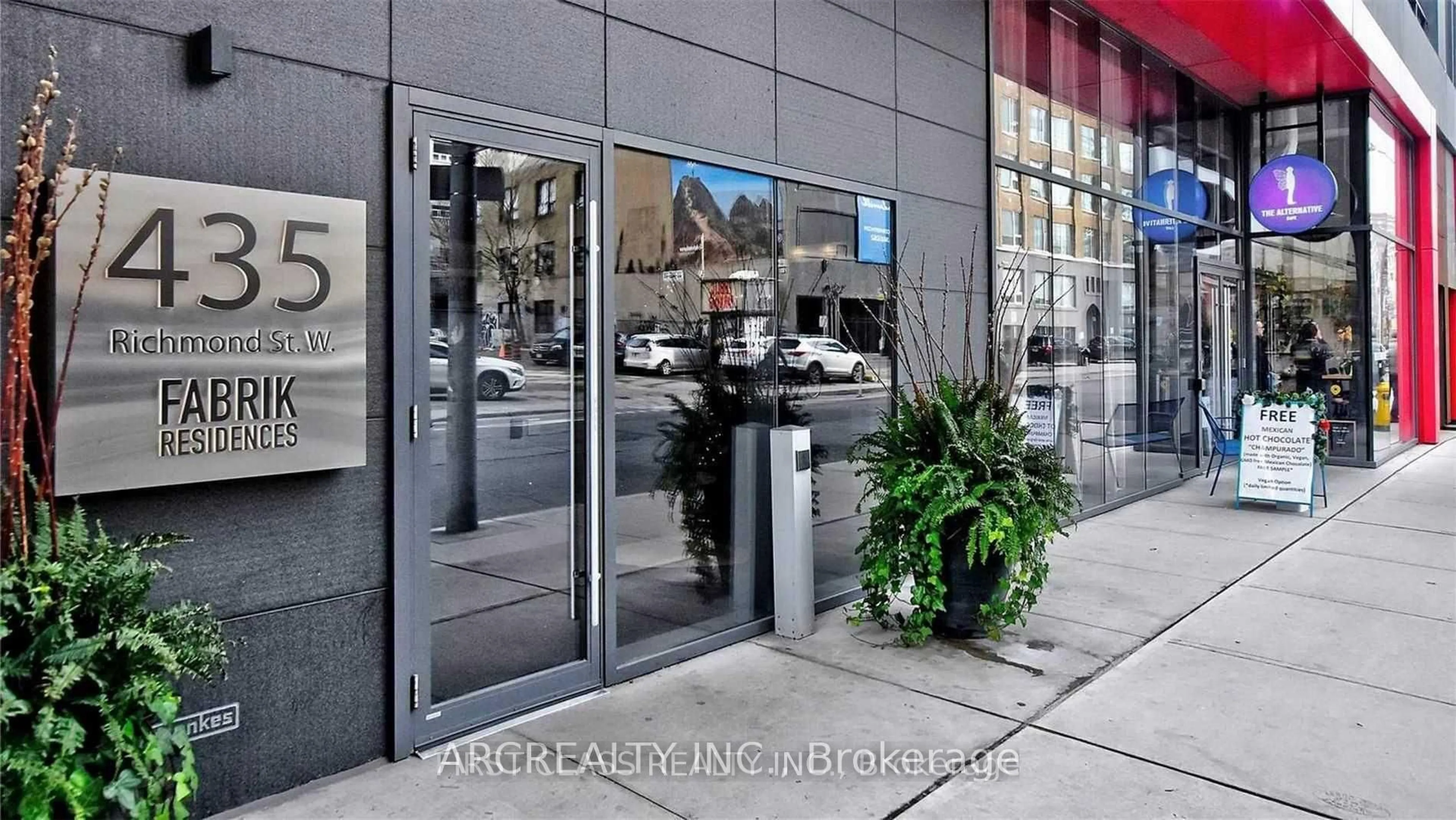 Unknown for 435 Richmond St #404, Toronto Ontario M5V 0N3