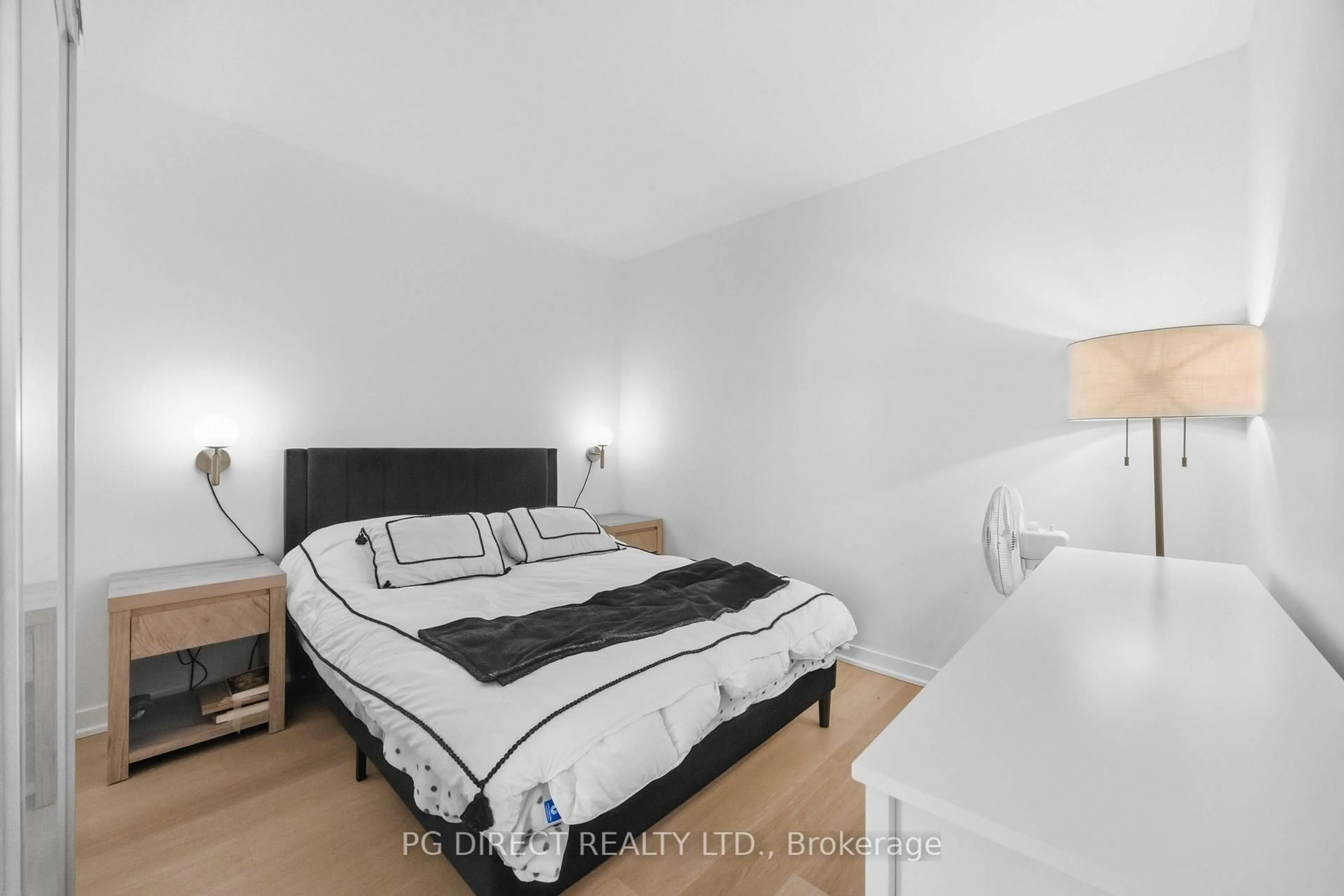 Bedroom with bed, unknown for 59 East Liberty St #213, Toronto Ontario M6K 3R1