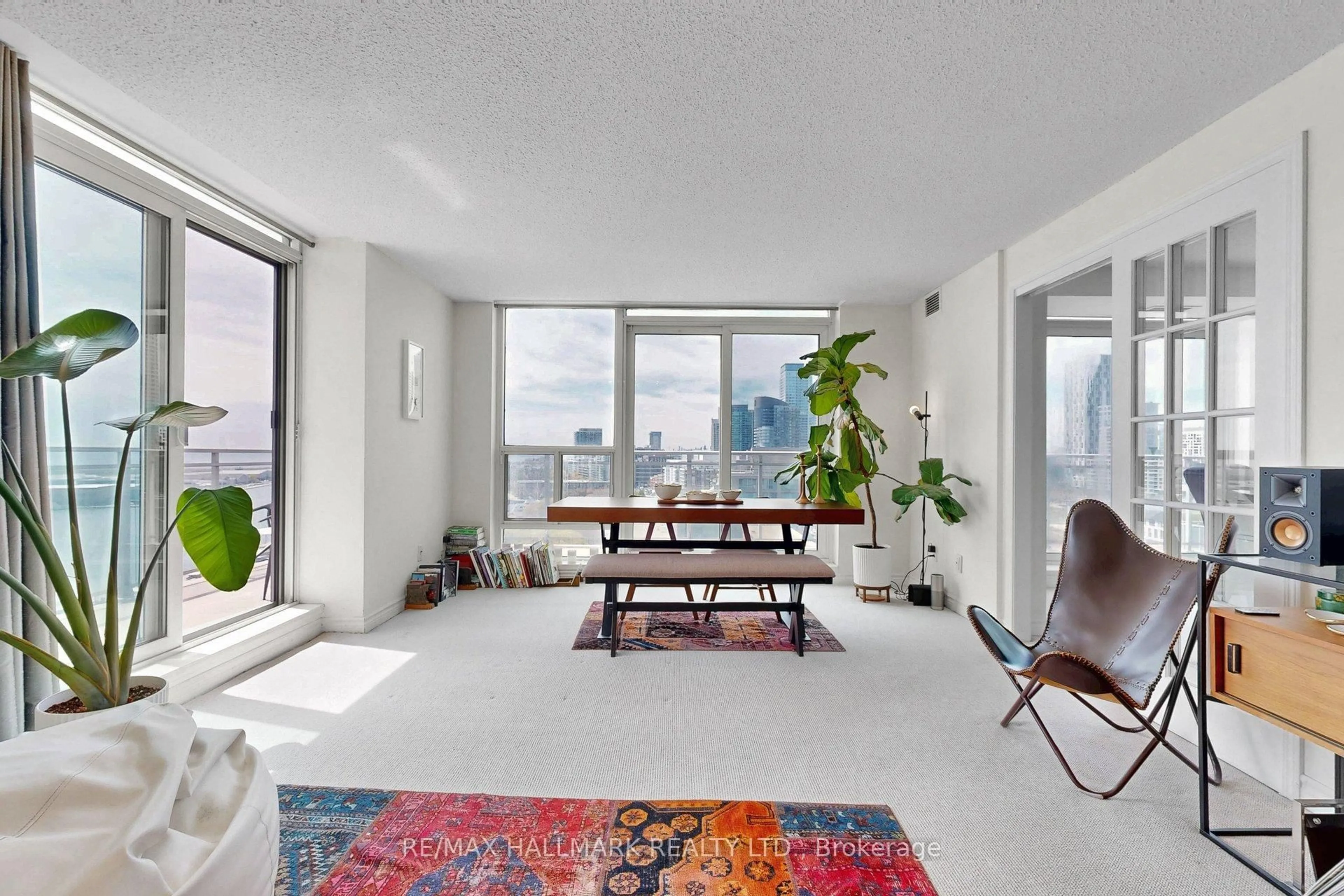 Living room with furniture, unknown for 410 Queens Quay #1516, Toronto Ontario M5V 3T1