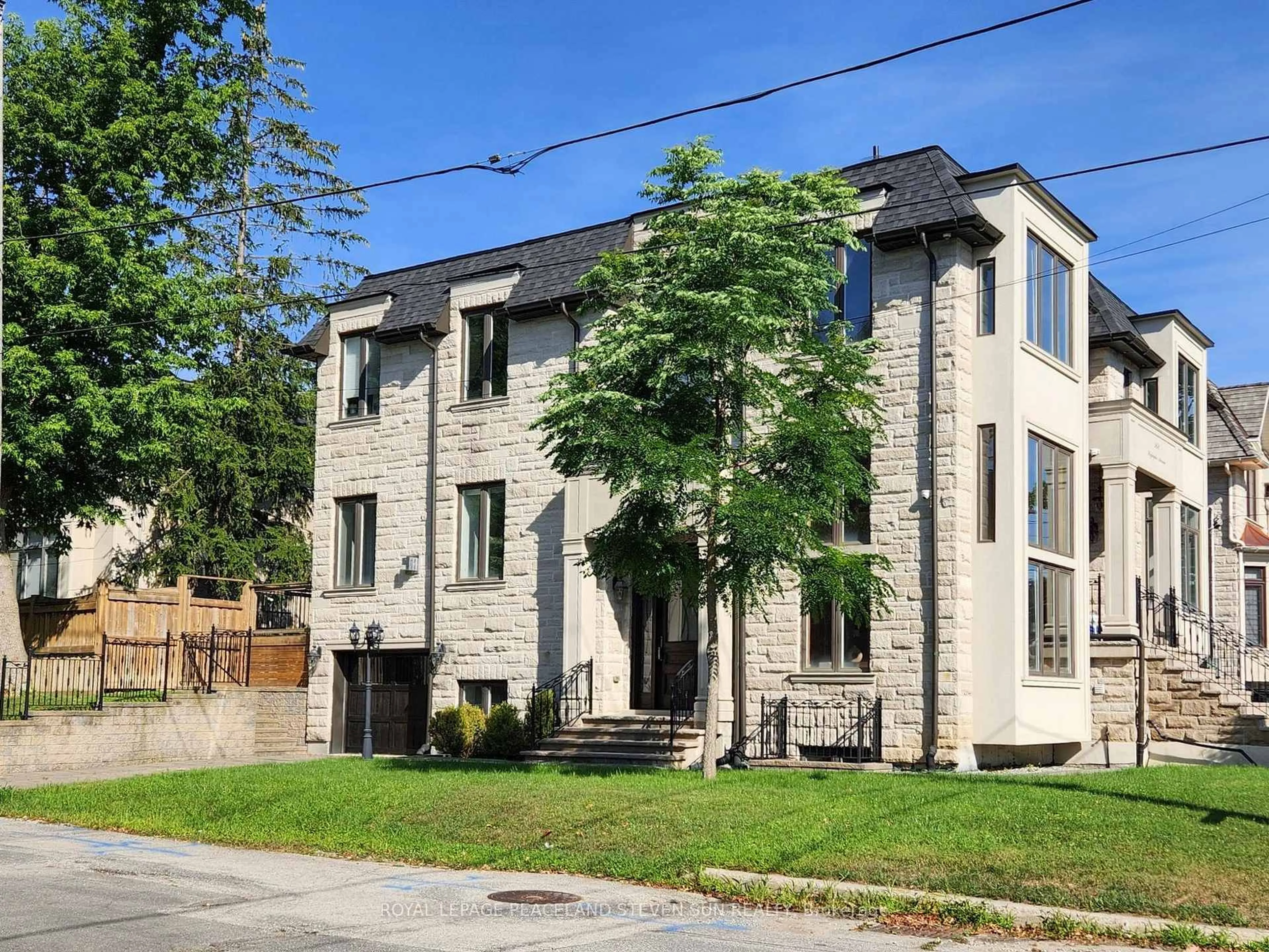 Home with brick exterior material, street for 168 Highgate Ave, Toronto Ontario M2N 5H1