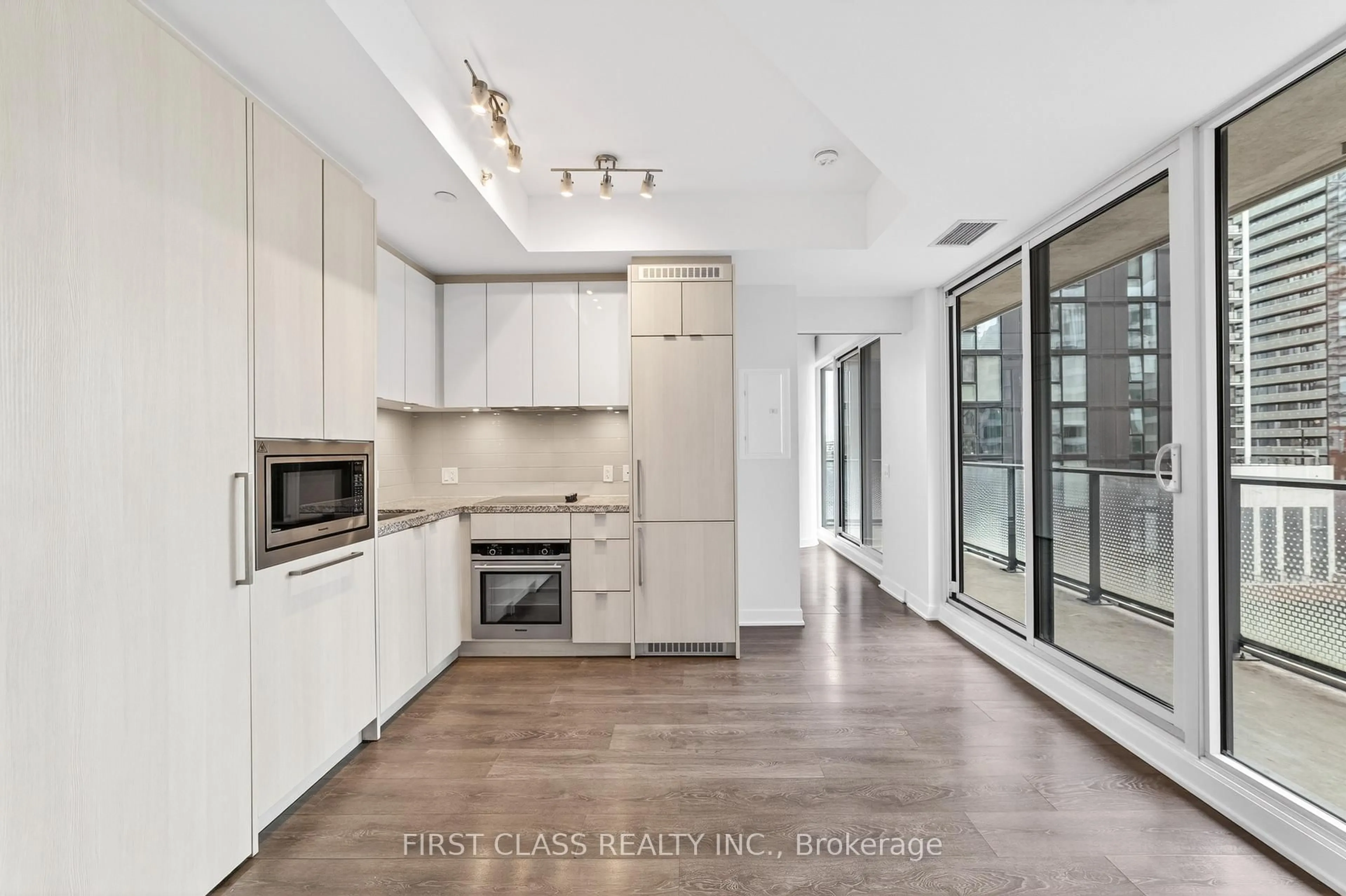 Open concept kitchen, unknown for 115 Blue Jays Way #1709, Toronto Ontario M5V 3T3