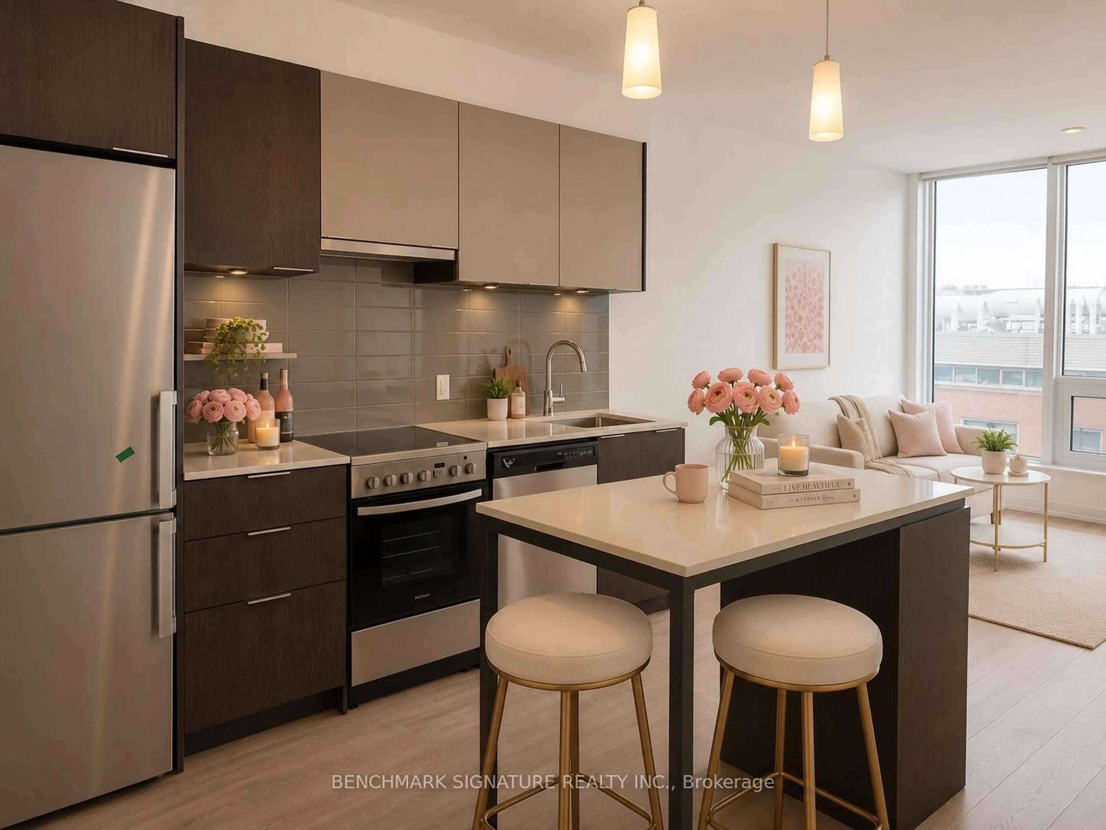 Unknown for 203 College St #606, Toronto Ontario M5T 0C8
