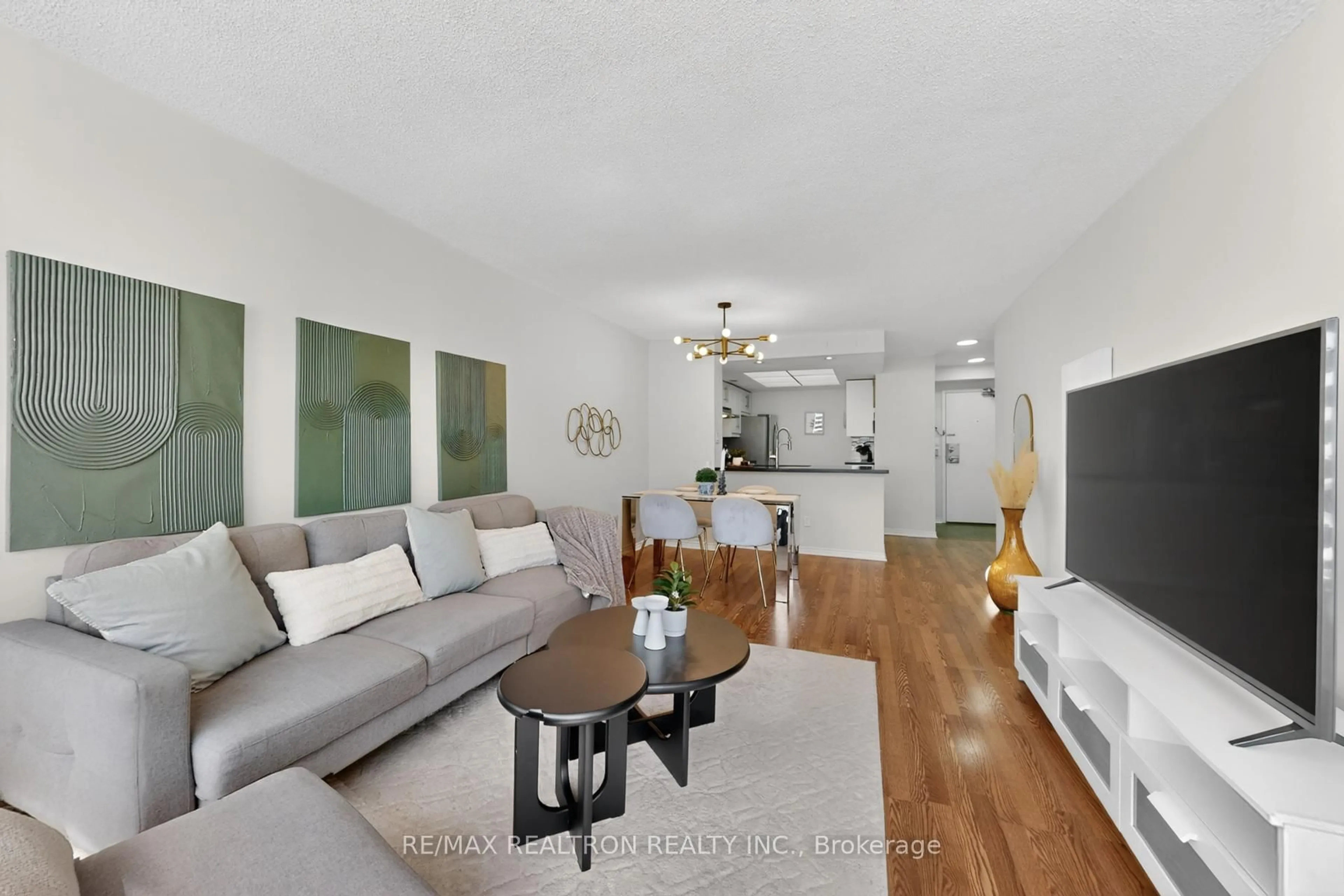 Living room with furniture, unknown for 5765 Yonge St #410, Toronto Ontario M2M 4H9