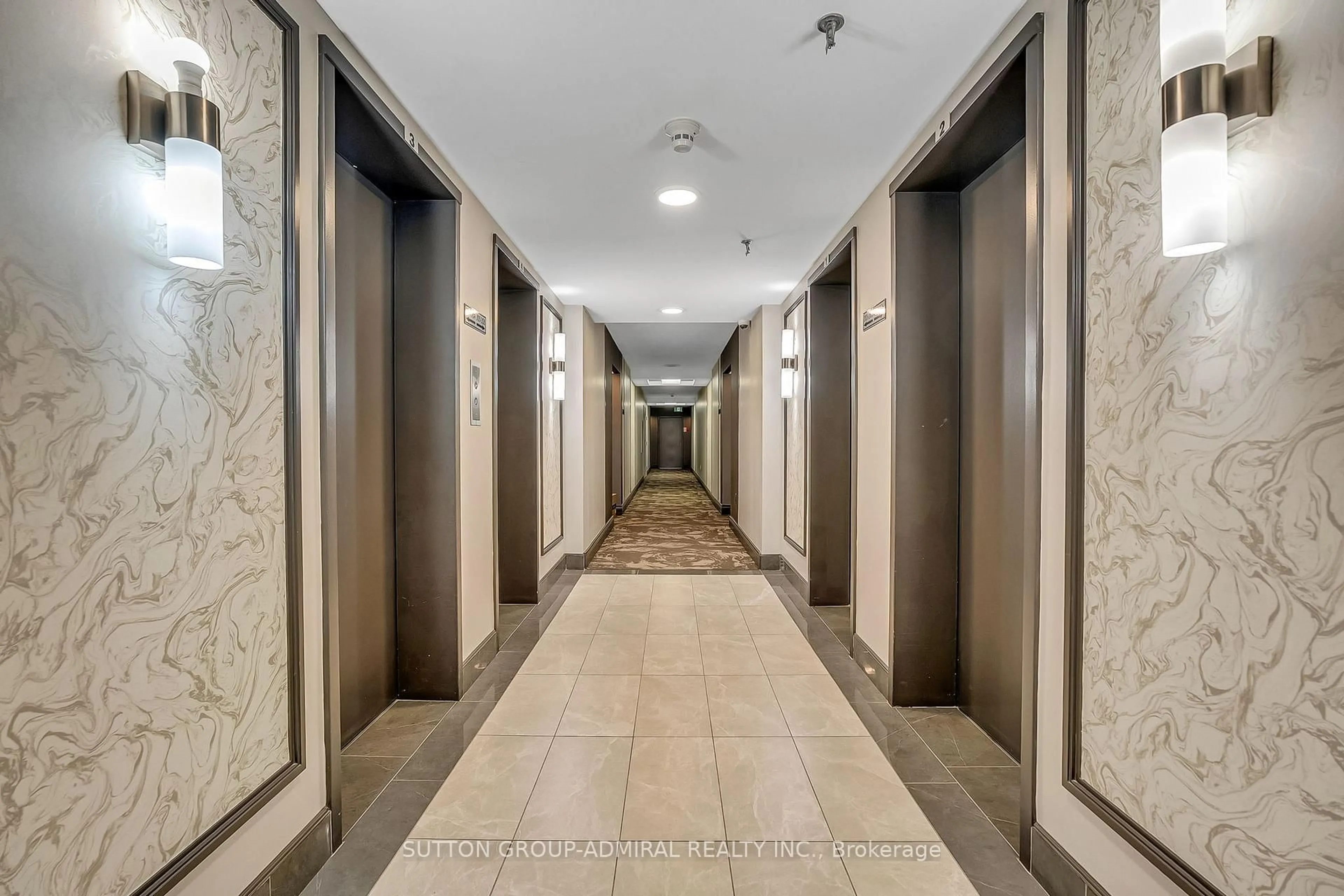 Indoor foyer for 80 Antibes Dr #2103, Toronto Ontario M2R 3N5