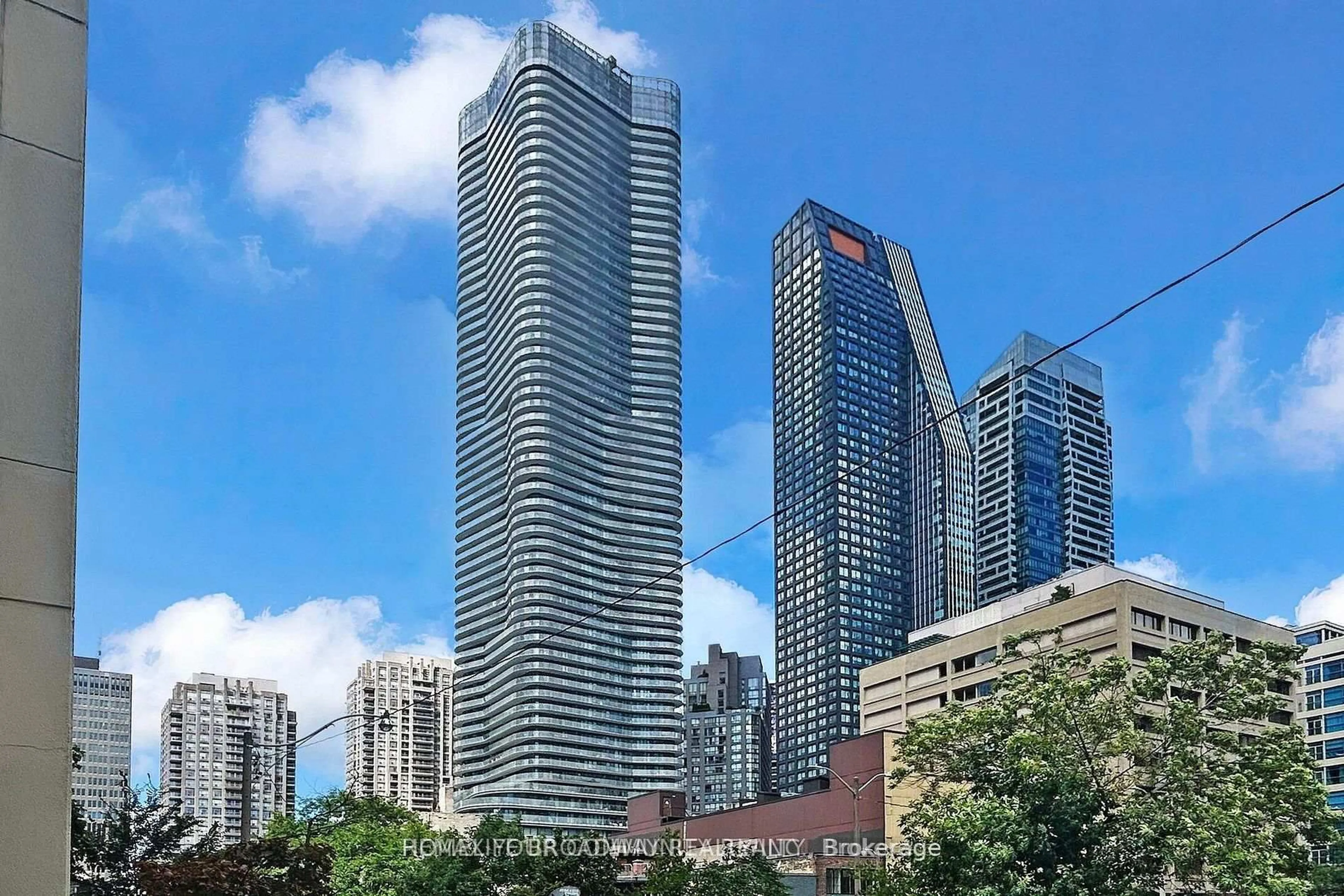 Unknown for 11 Wellesley St #5708, Toronto Ontario M4Y 0G4