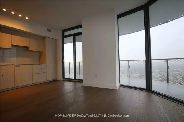 11 Wellesley St #5708, Toronto 3