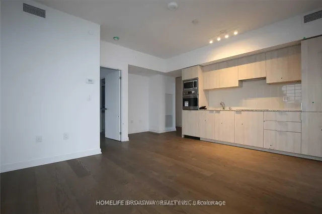 11 Wellesley St #5708, Toronto 5