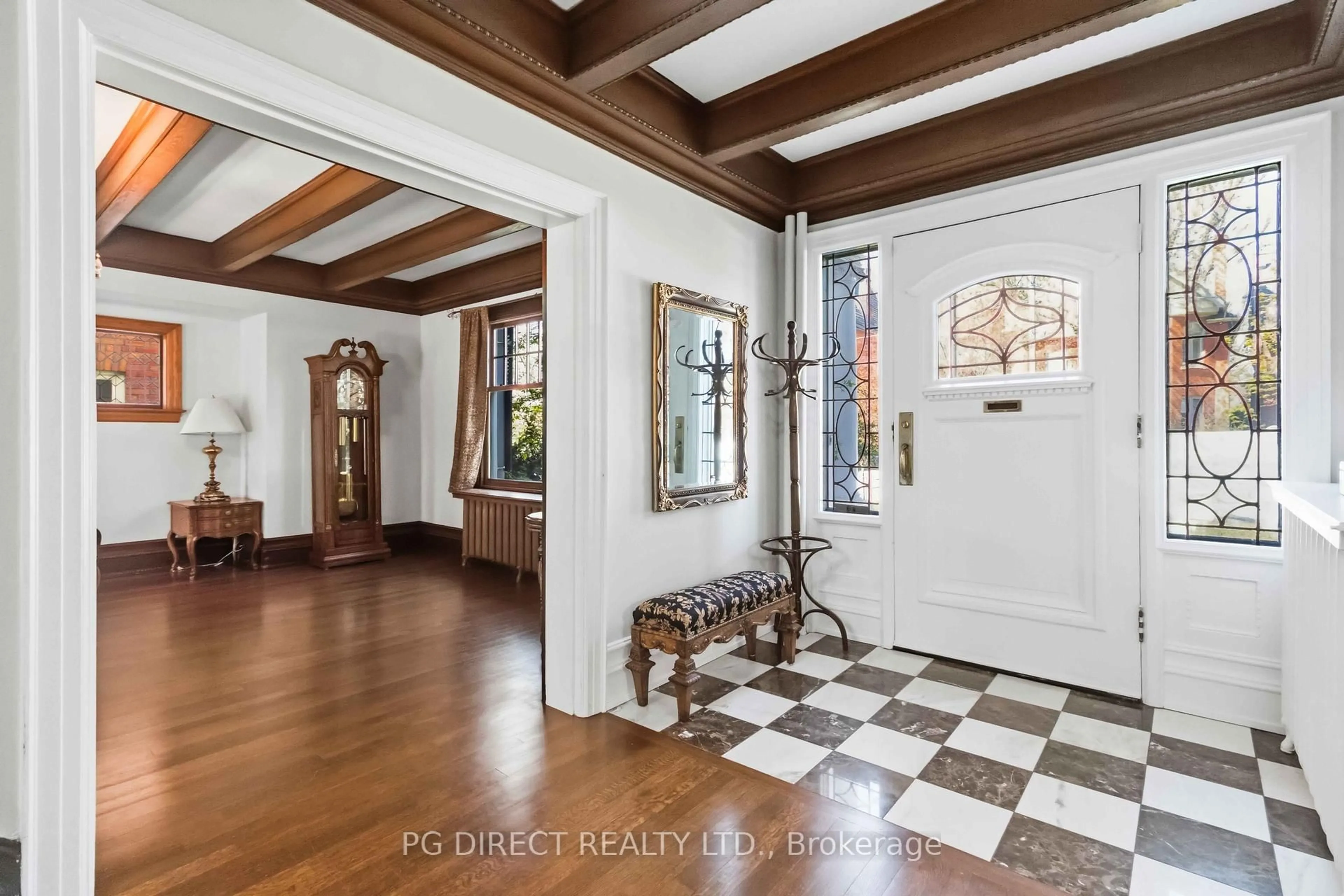 Indoor entryway for 41 Nanton Ave, Toronto Ontario M4W 2Y8