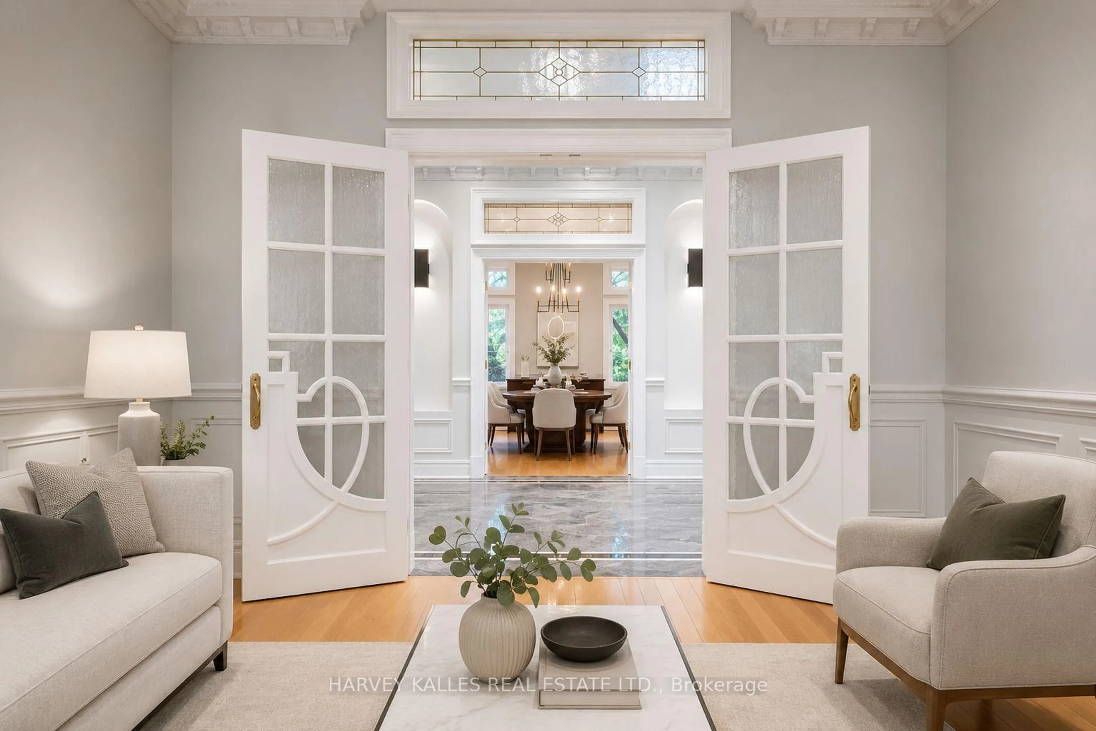 Indoor entryway for 1 Knightswood Rd, Toronto Ontario M4N 2G9