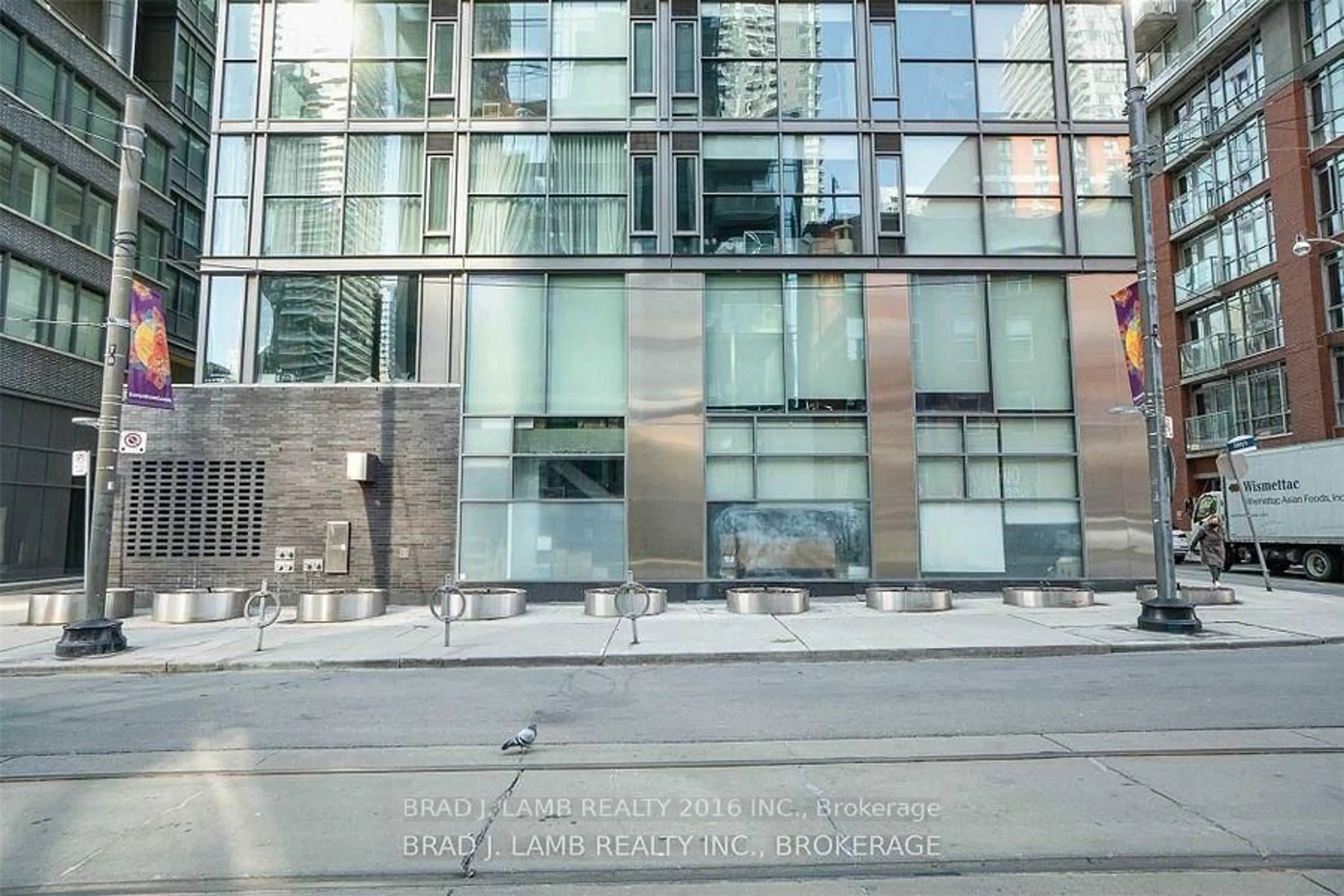 Unknown for 25 Oxley St #TH1, Toronto Ontario M5V 2J5