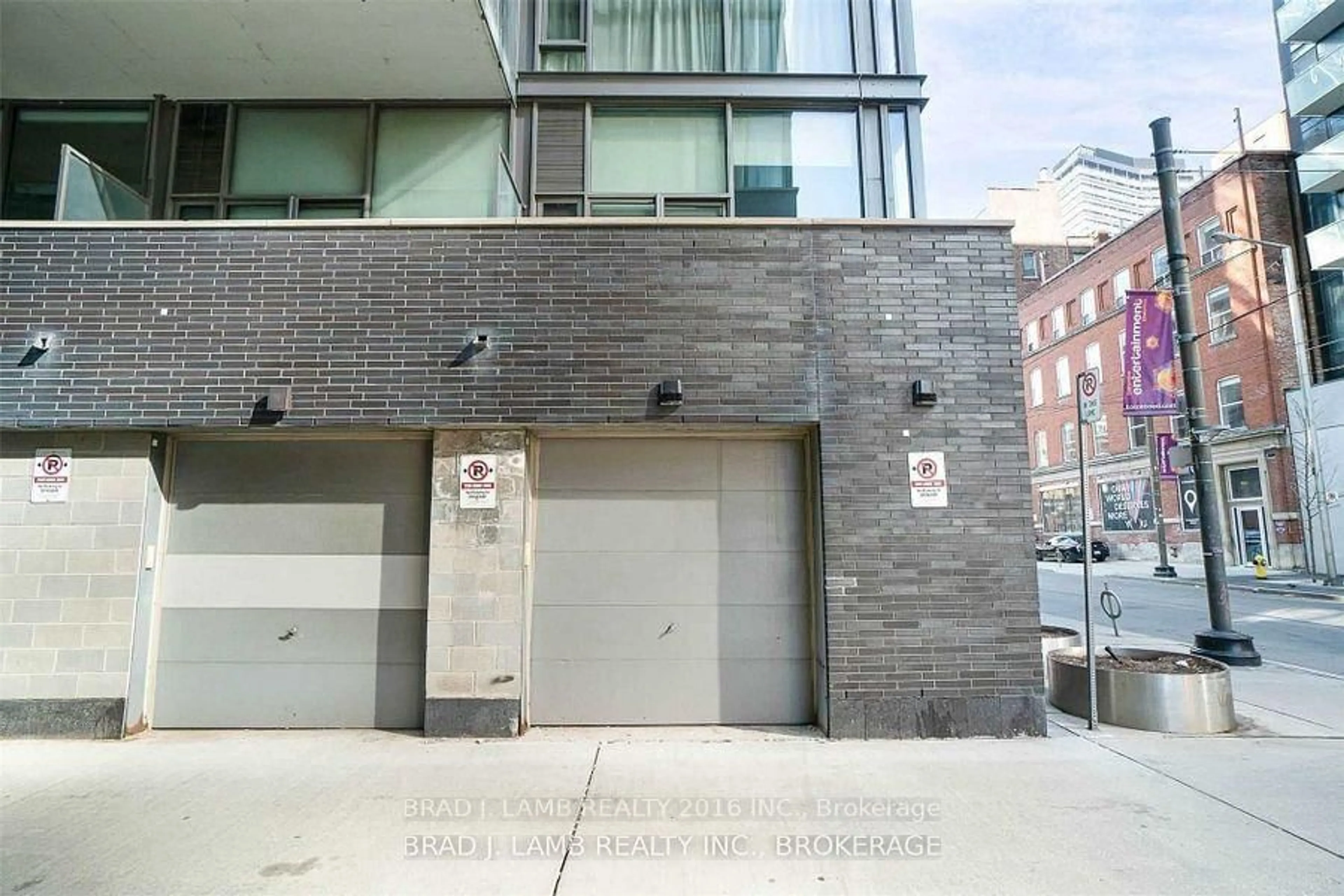 Unknown for 25 Oxley St #TH1, Toronto Ontario M5V 2J5