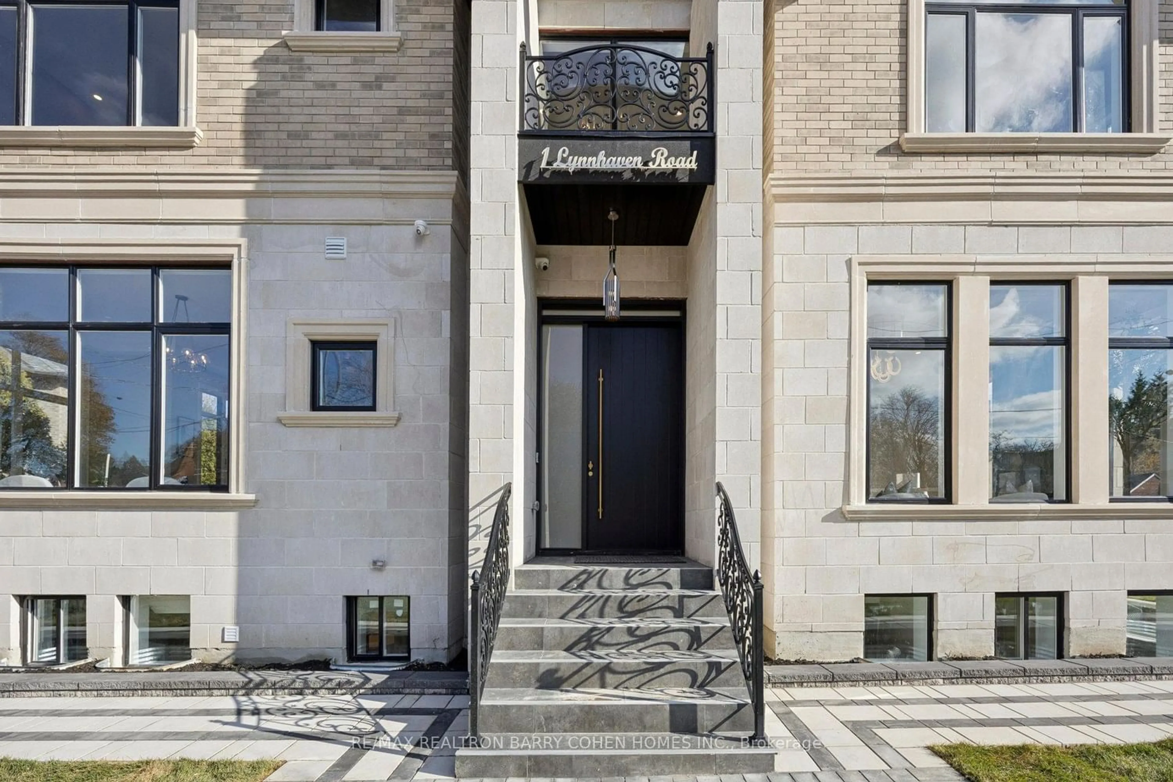Unknown for 1 Lynnhaven Rd, Toronto Ontario M6A 2K7