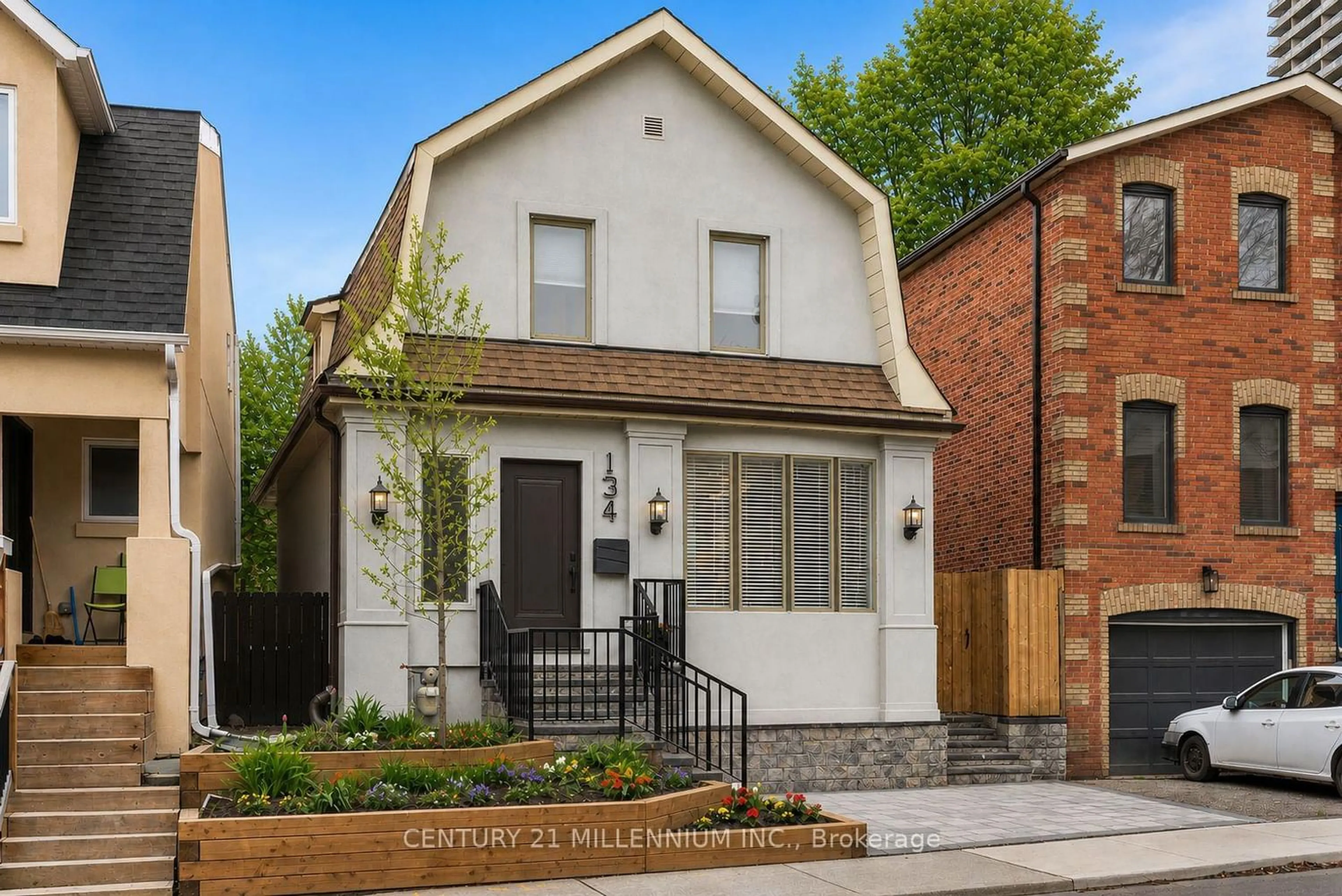 Unknown for 134 Helendale Ave, Toronto Ontario M4R 1C7