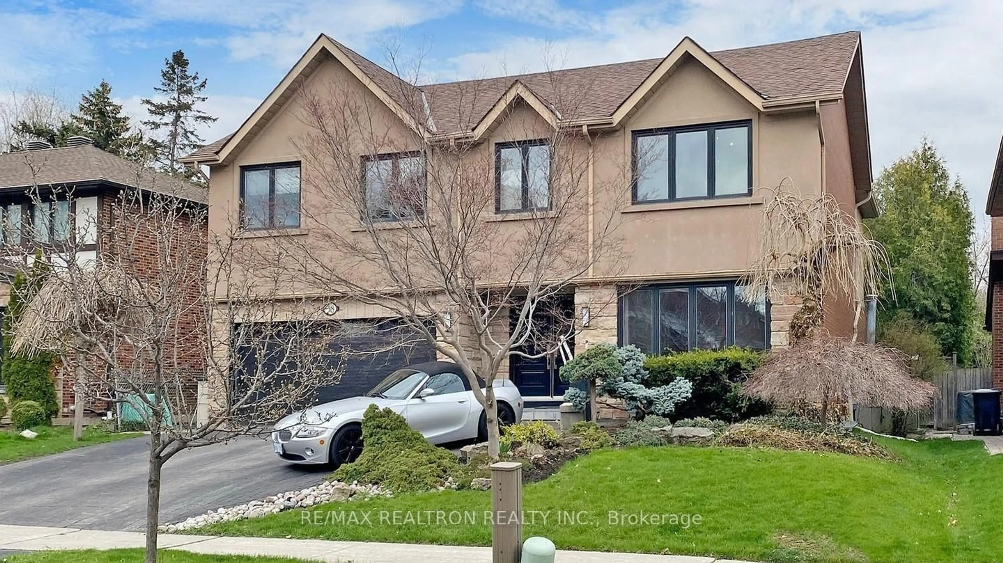Unknown for 38 Apollo Dr, Toronto Ontario M3B 2G8