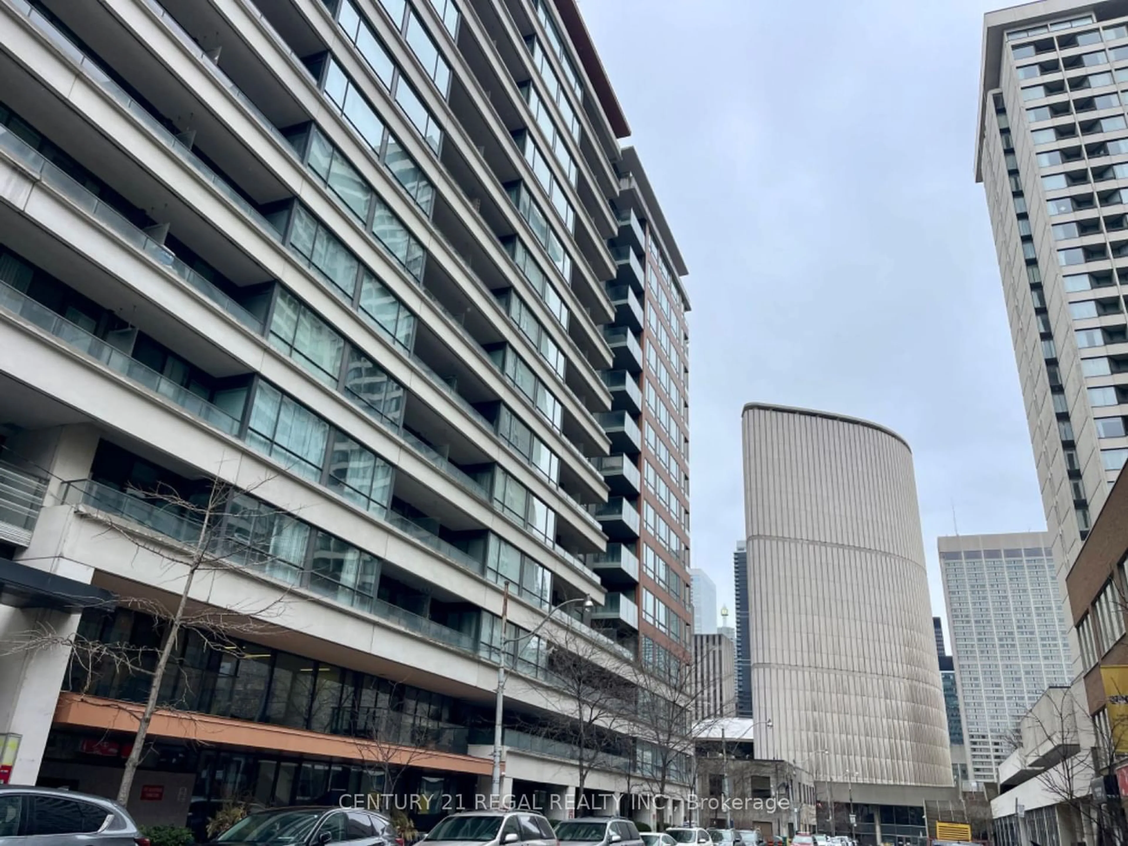Unknown for 111 Elizabeth St #533, Toronto Ontario M5G 1P7