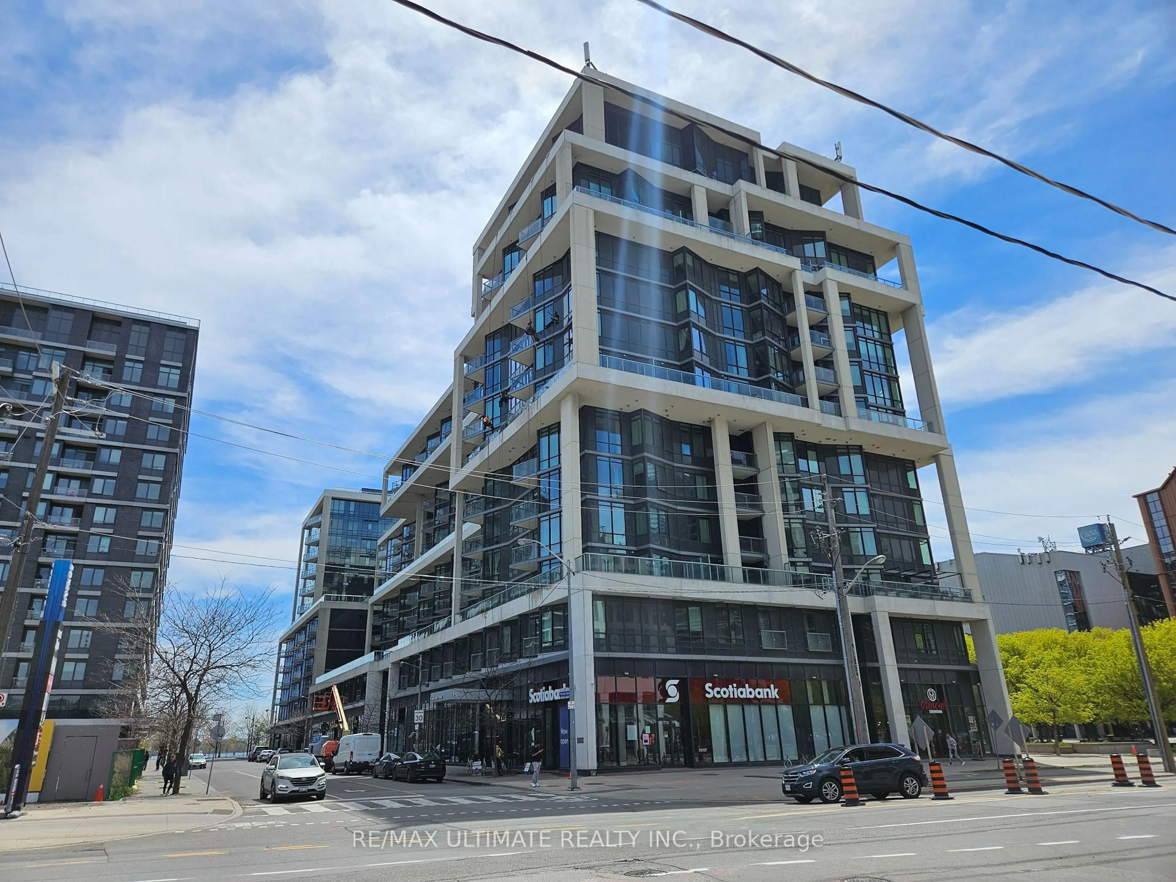 Unknown for 15 Merchants' Wharf #703, Toronto Ontario M5A 0N8