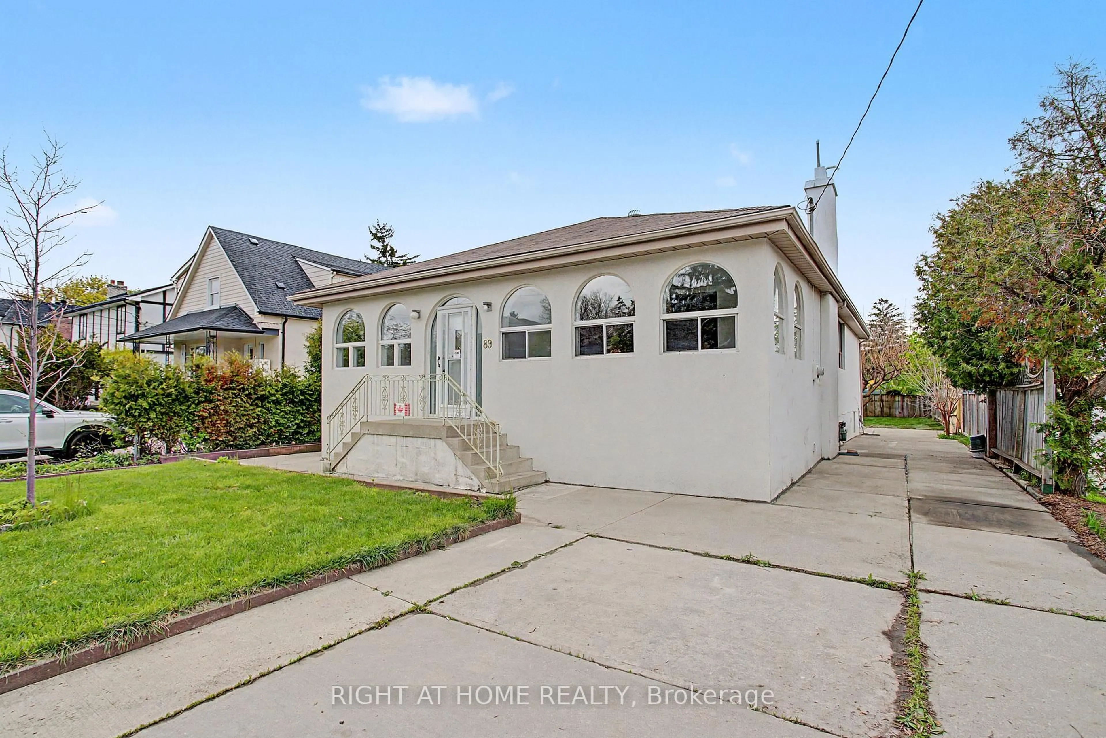 Unknown for 89 Newton Dr, Toronto Ontario M2M 2N2