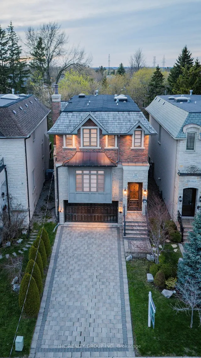 218A Holmes Ave, Toronto 2