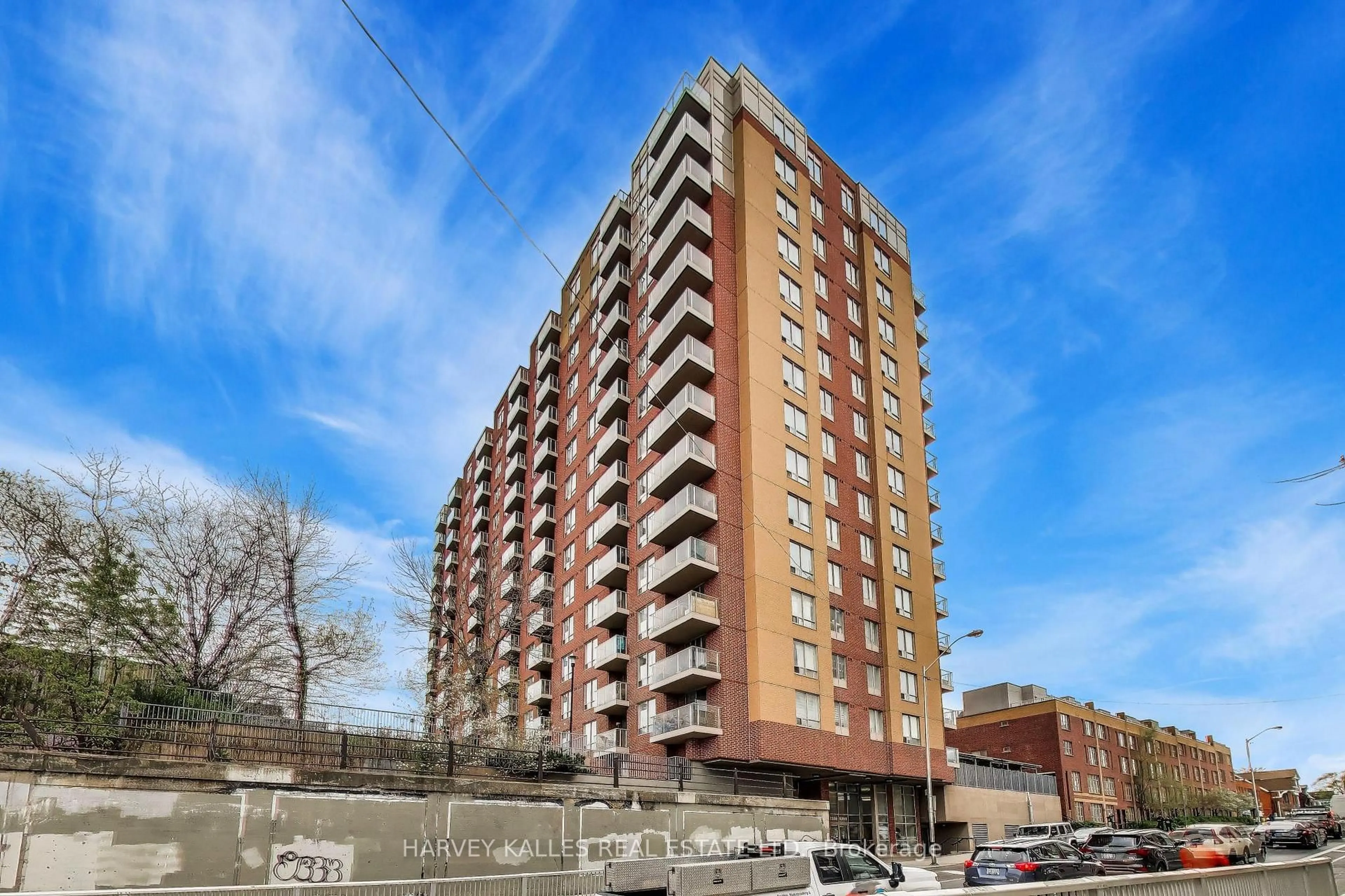 Unknown for 1369 Bloor St #401, Toronto Ontario M6P 4J4