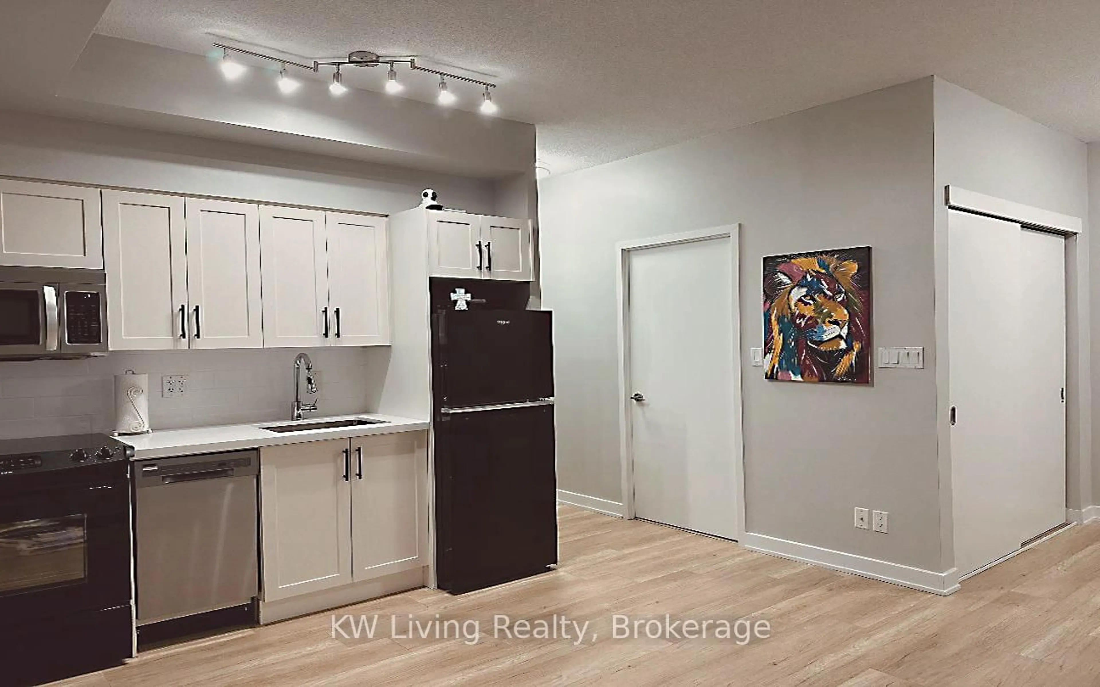 Unknown for 126 Simcoe St #1707, Toronto Ontario M5H 4E6