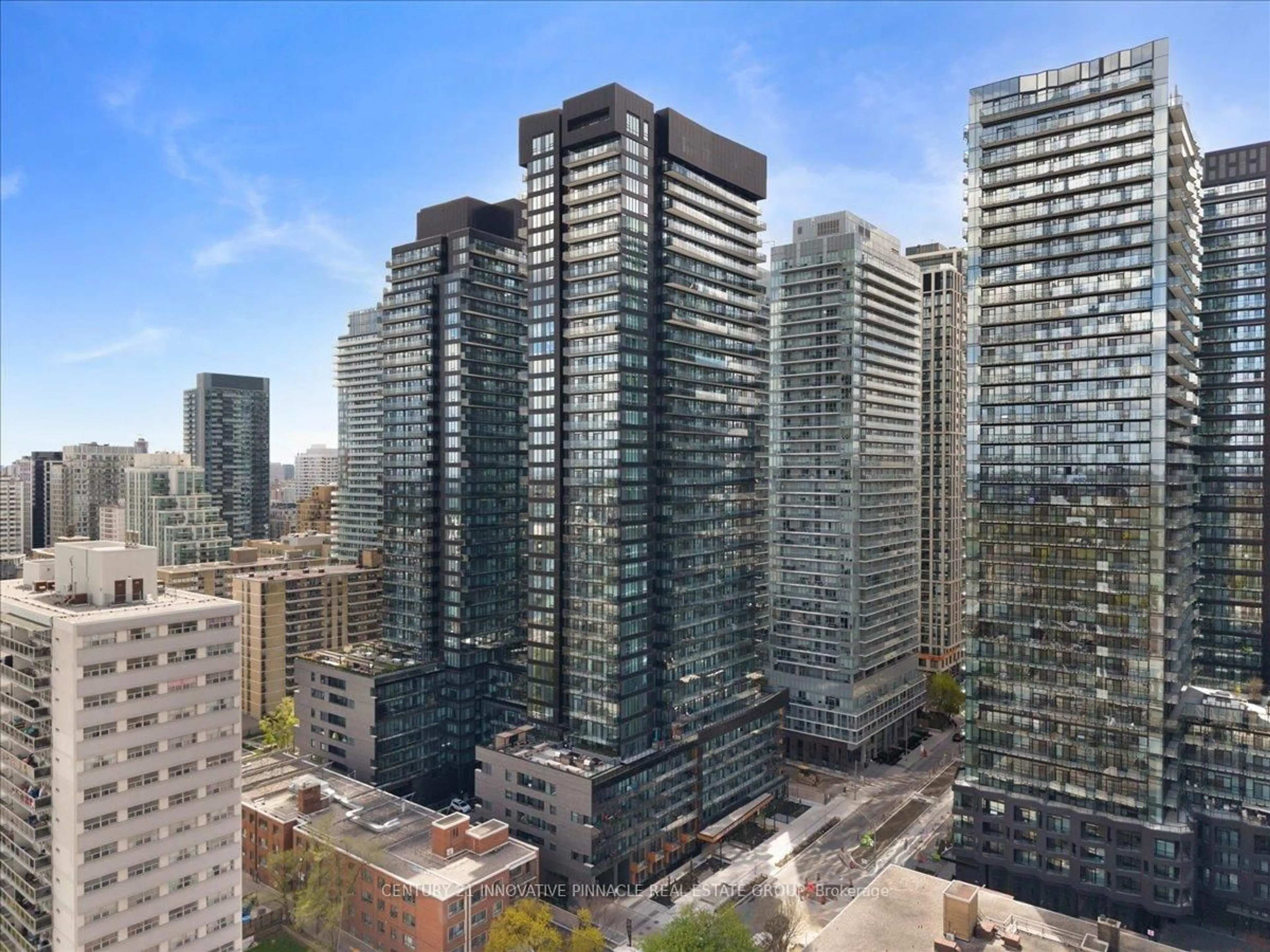A pic from outside/outdoor area/front of a property/back of a property/a pic from drone, city buildings view from balcony for 127 Broadway Ave #513S, Toronto Ontario M4P 1V4