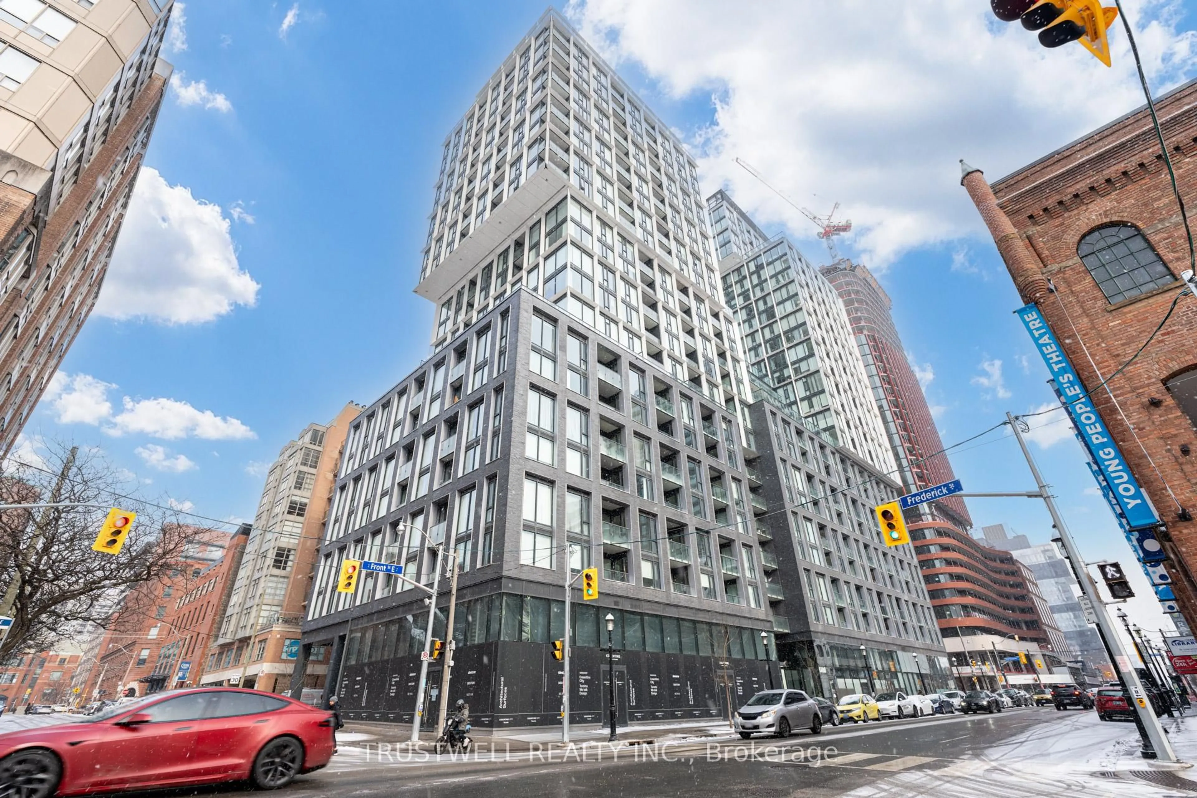 Patio, building for 158 Front St #1004, Toronto Ontario M5A 0K9