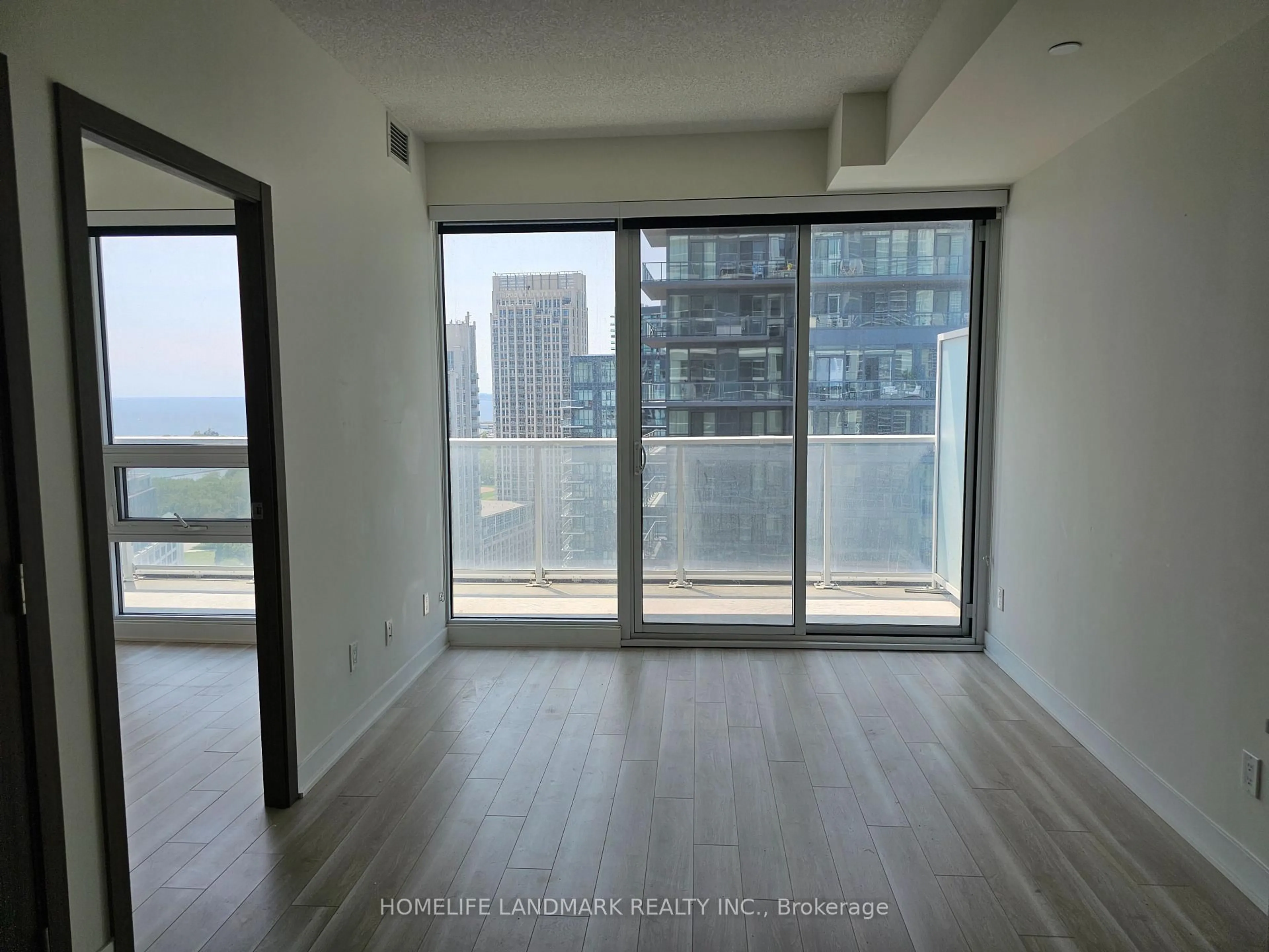 A pic of a room for 19 Bathurst St #2901, Toronto Ontario M5V 0N2
