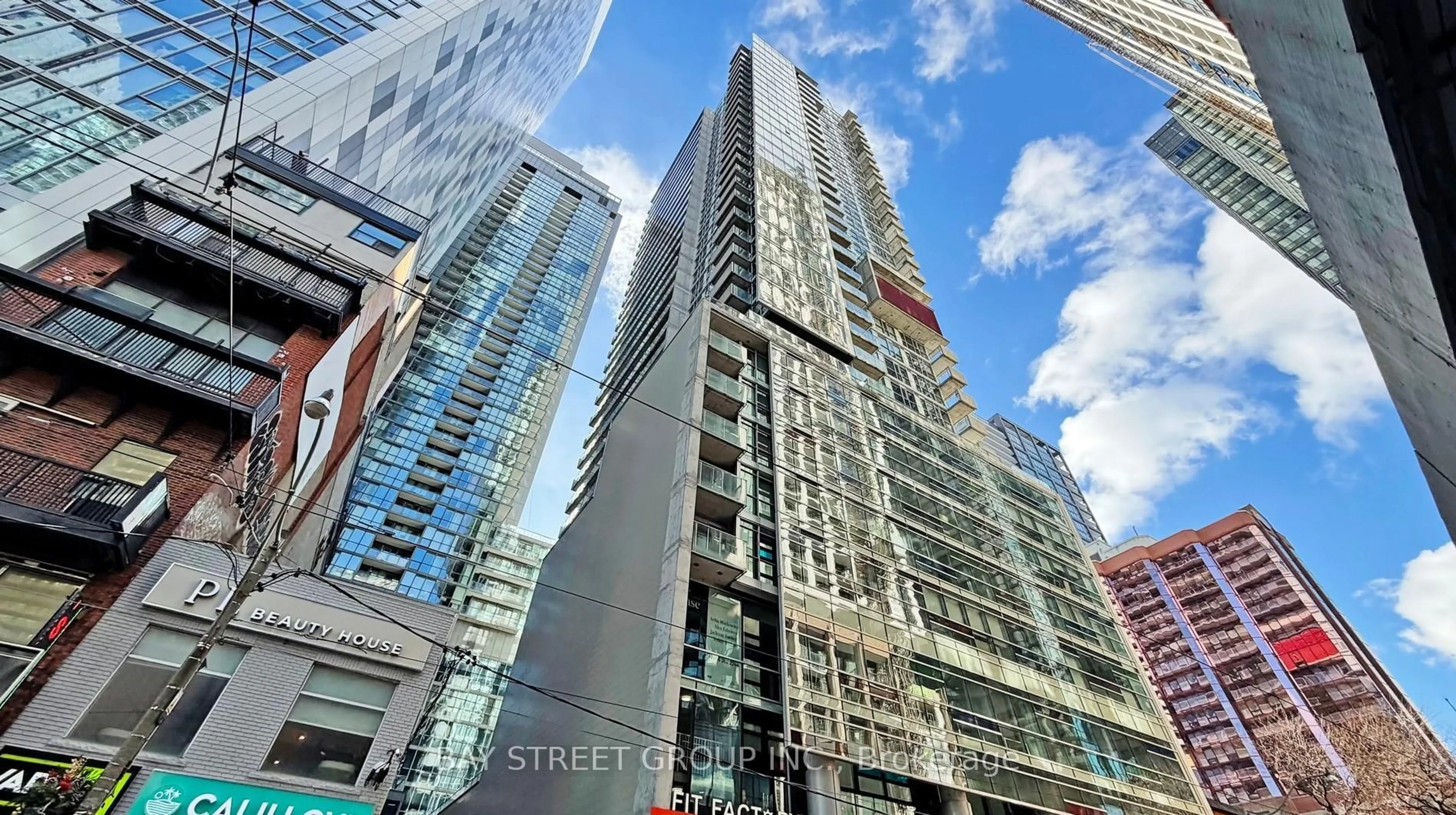 Unknown for 375 King St #403, Toronto Ontario M5V 1K5