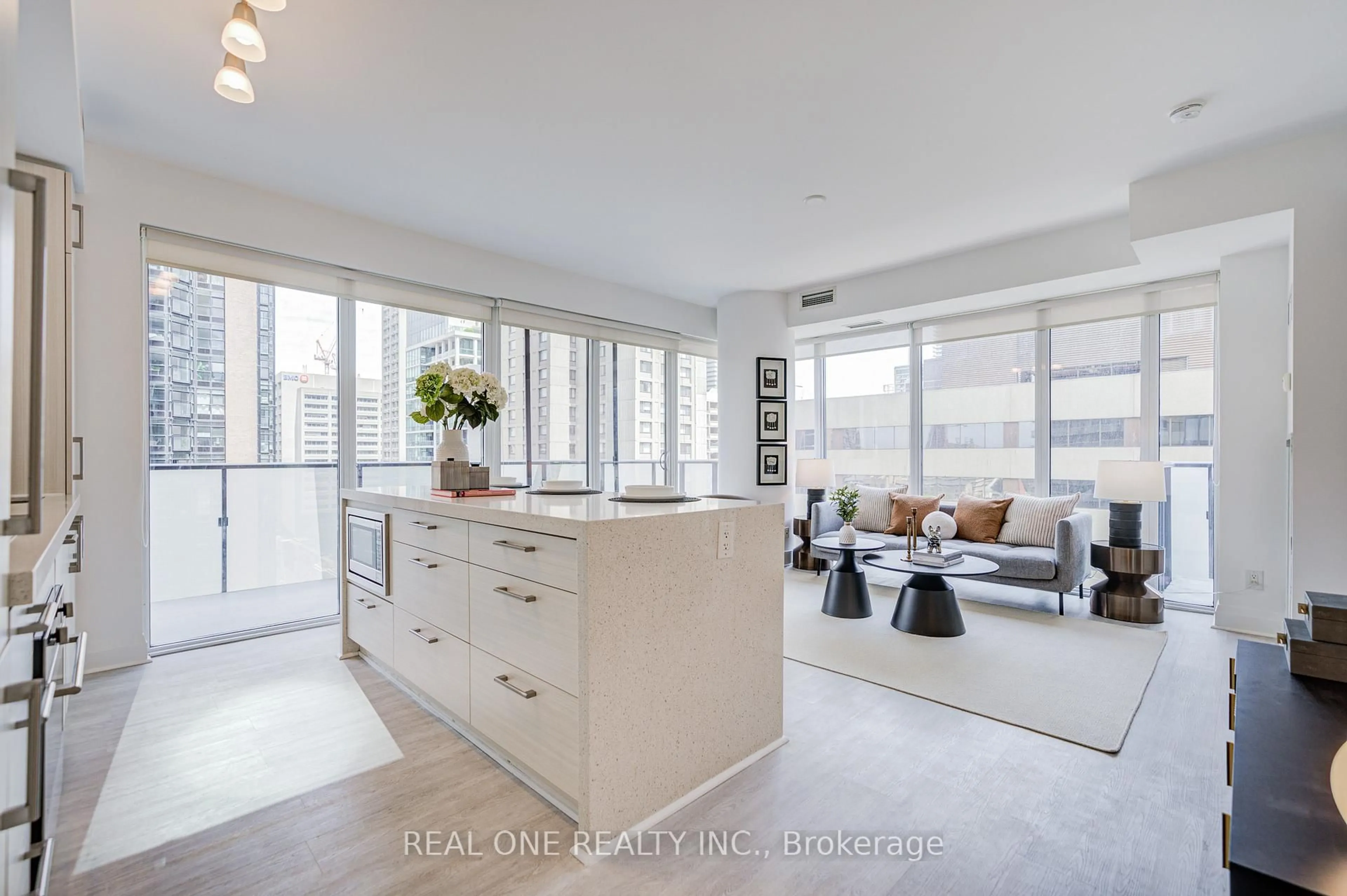 Open concept kitchen, unknown for 1080 Bay St #1510, Toronto Ontario M5S 0A5