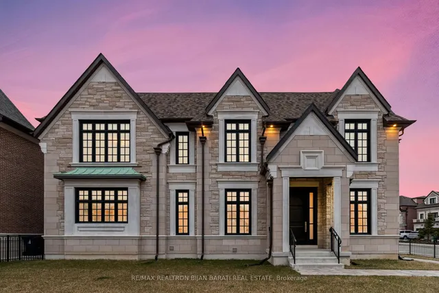 29 Ballyconnor Crt, Toronto 4