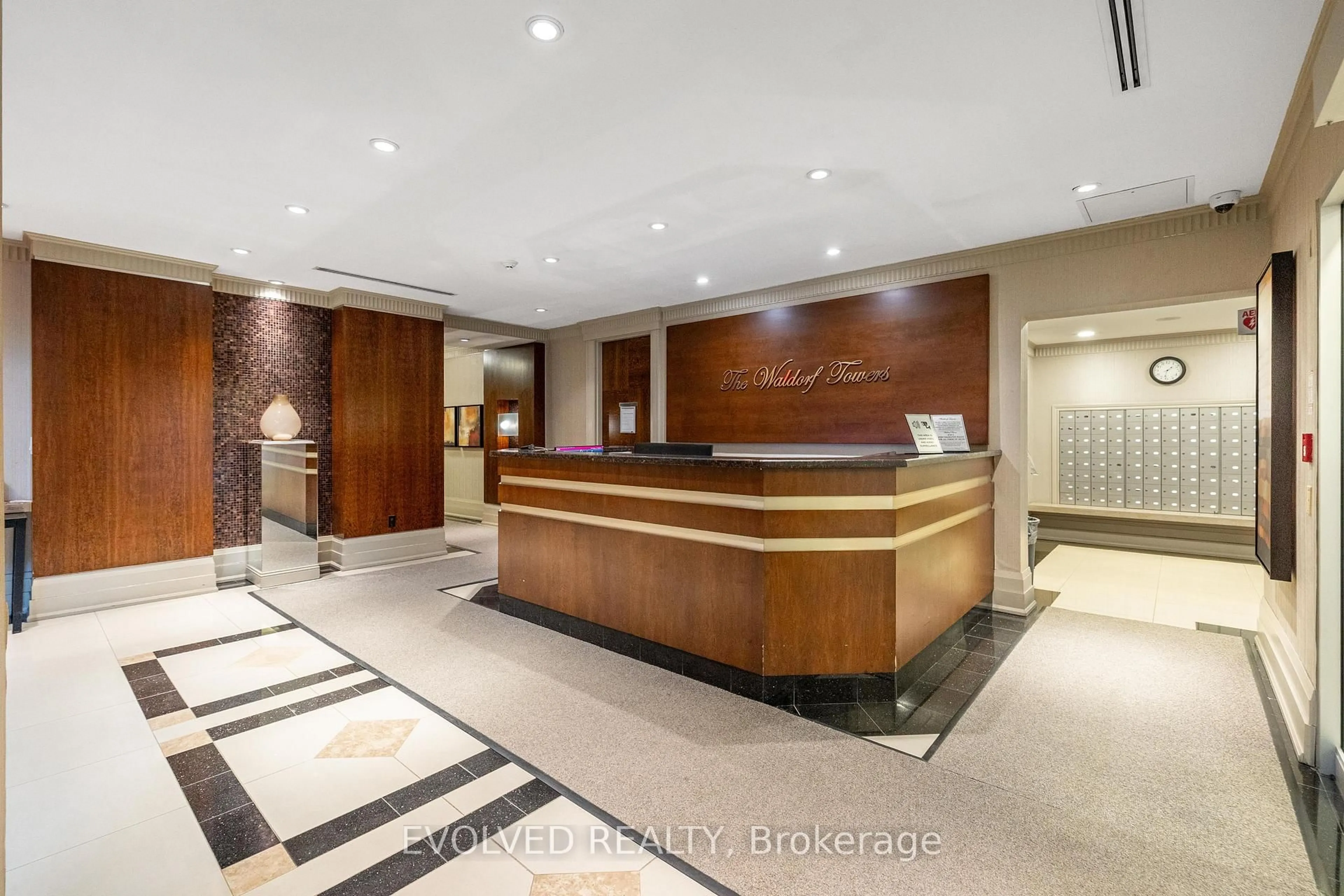Lobby for 2 Rean Dr #2008, Toronto Ontario M2K 3B8