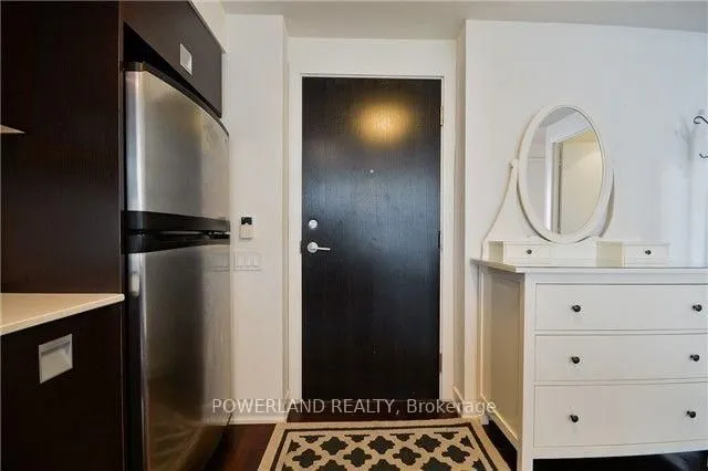 33 Charles St #2601, Toronto 4