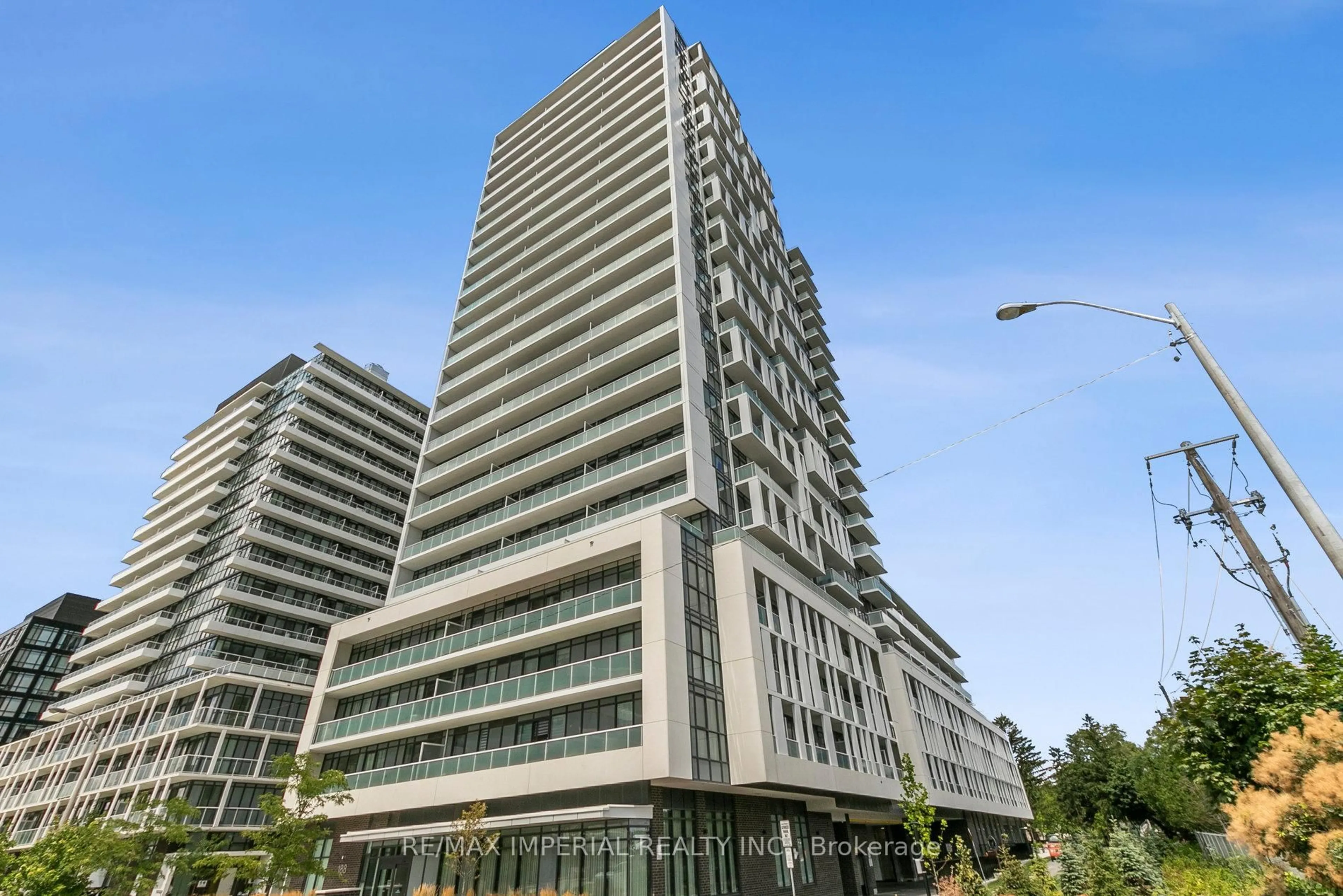Indoor foyer for 188 Fairview Mall Dr #722, Toronto Ontario M2J 0H7