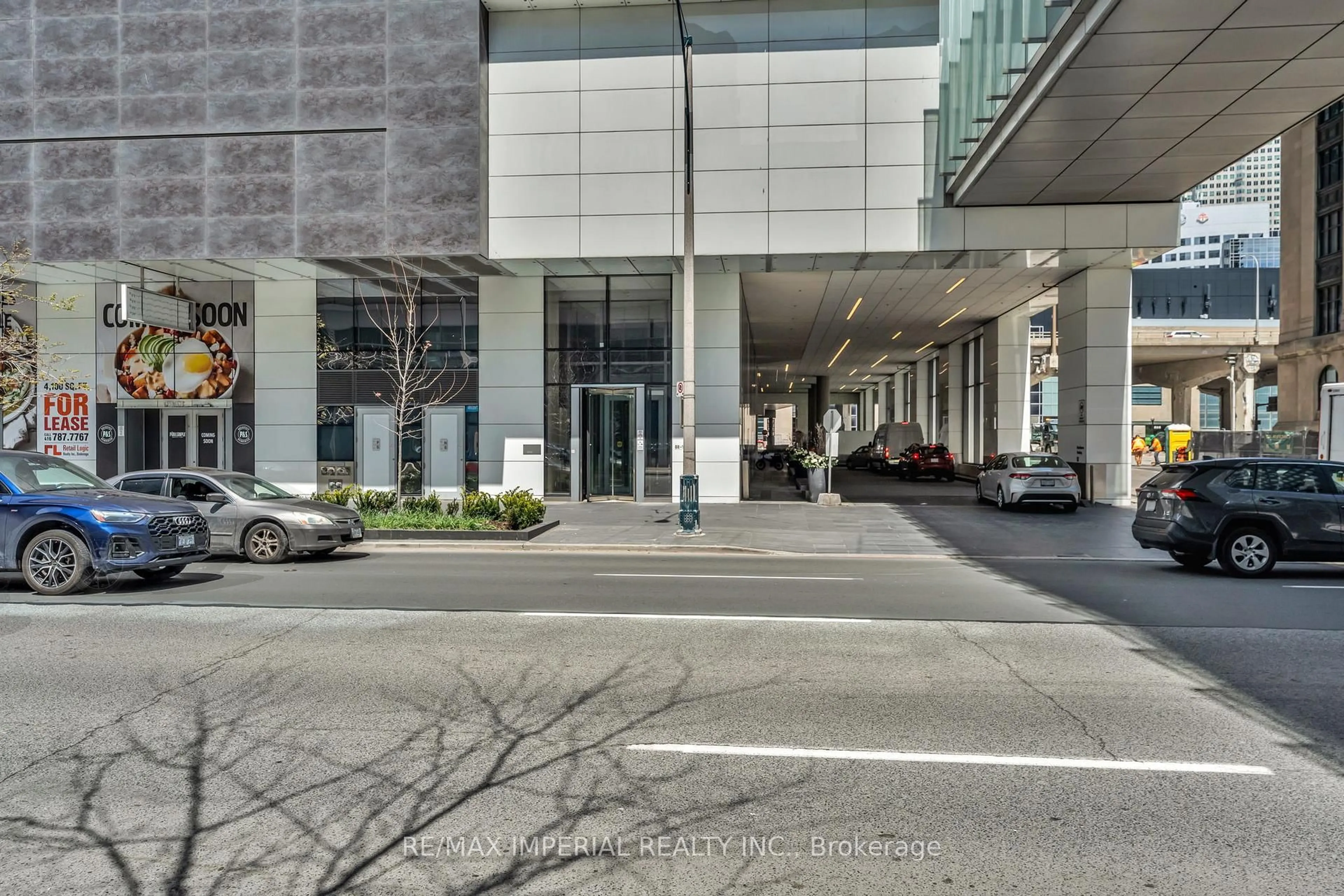 Indoor foyer for 88 Harbour St #6007, Toronto Ontario M5J 0C3
