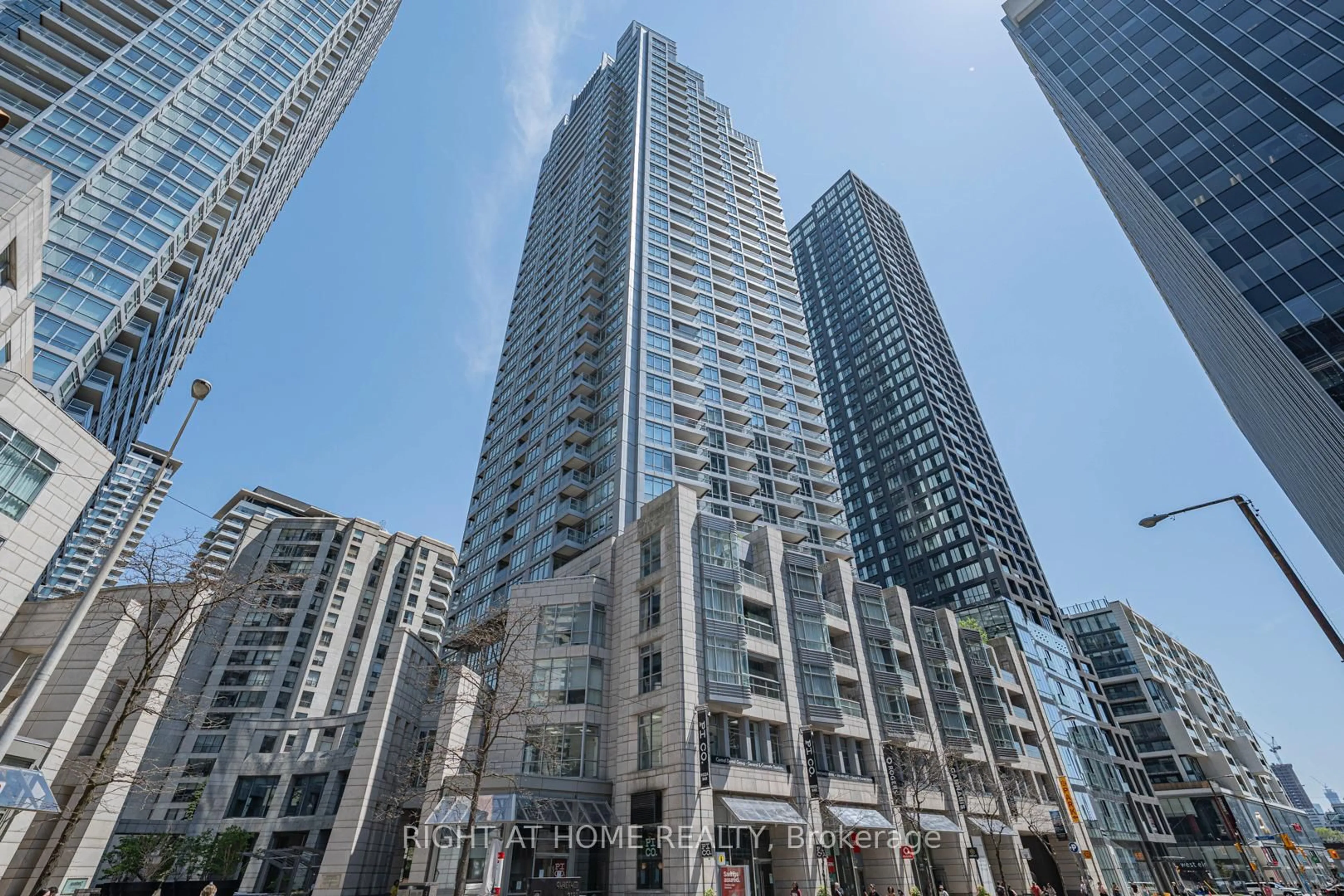 Unknown for 2181 Yonge St #1211, Toronto Ontario M4S 2B1