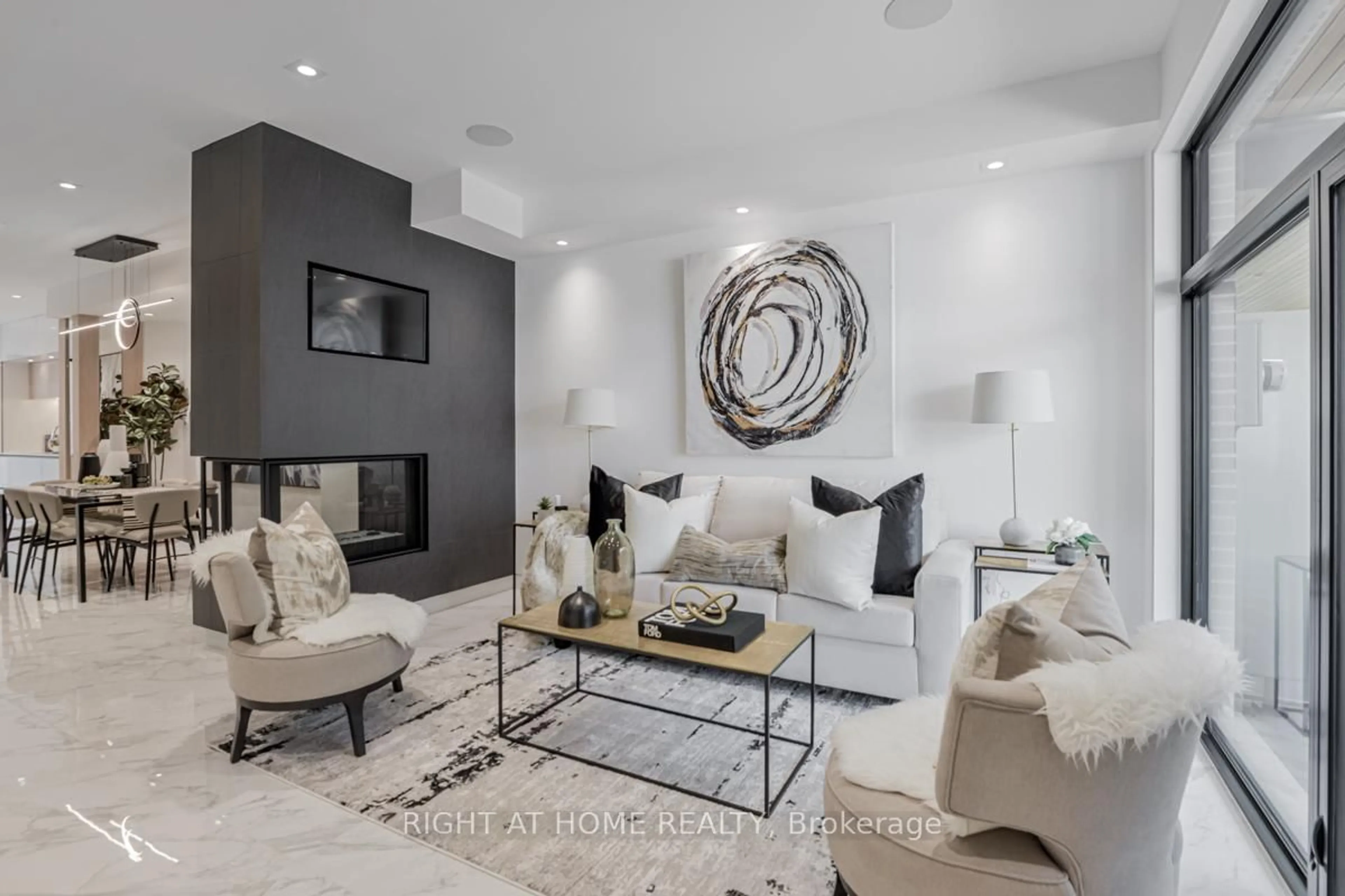 Living room with furniture, ceramic/tile floor for 675 Huron St, Toronto Ontario M5R 2R8