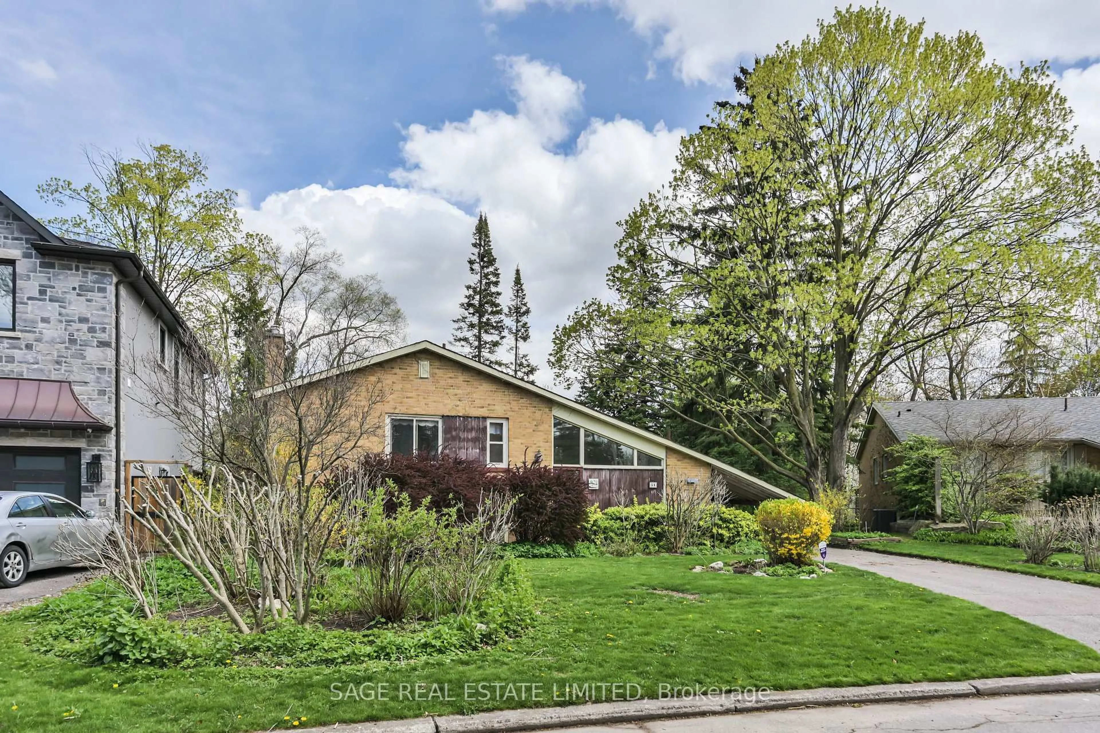 Unknown for 56 Grangemill Cres, Toronto Ontario M3B 2J2