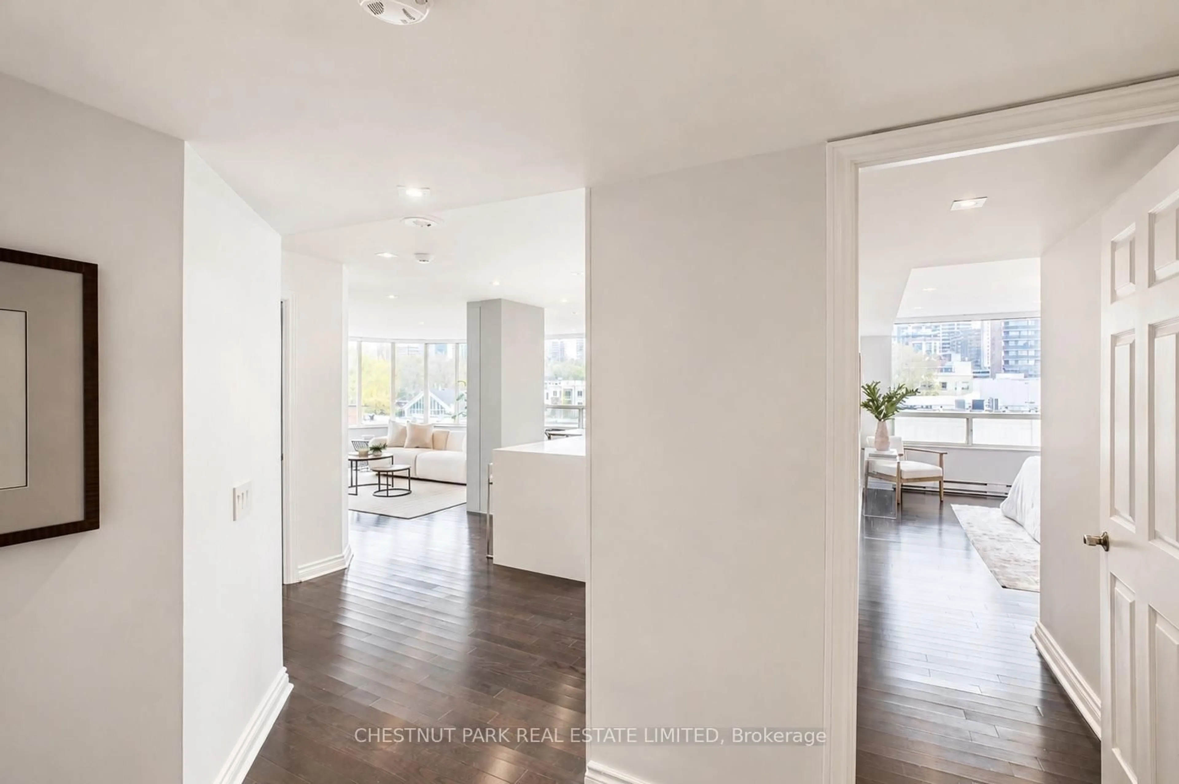 Indoor entryway for 1177 Yonge St #PH 702, Toronto Ontario M4T 2Y4