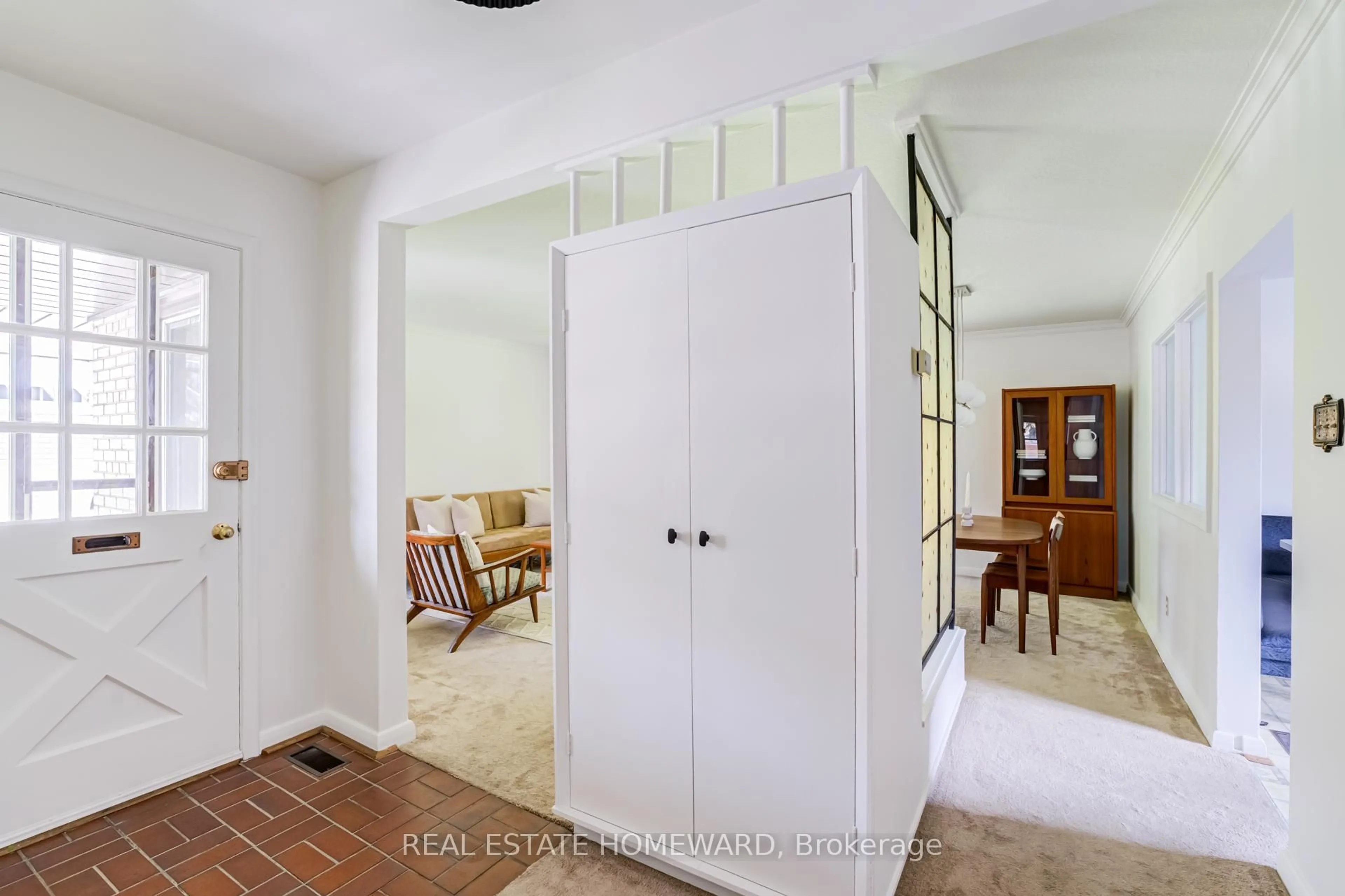 Indoor entryway for 36 Hesketh Crt, Toronto Ontario M4A 1M6