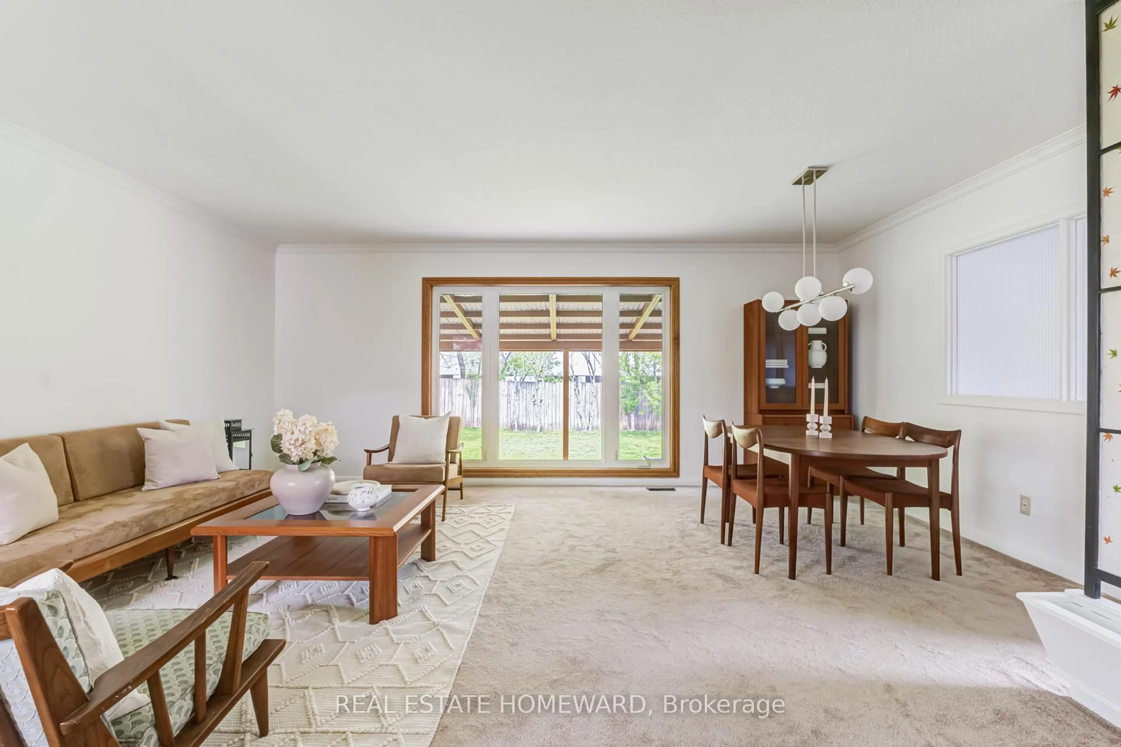 Dining room, ceramic/tile floor for 36 Hesketh Crt, Toronto Ontario M4A 1M6