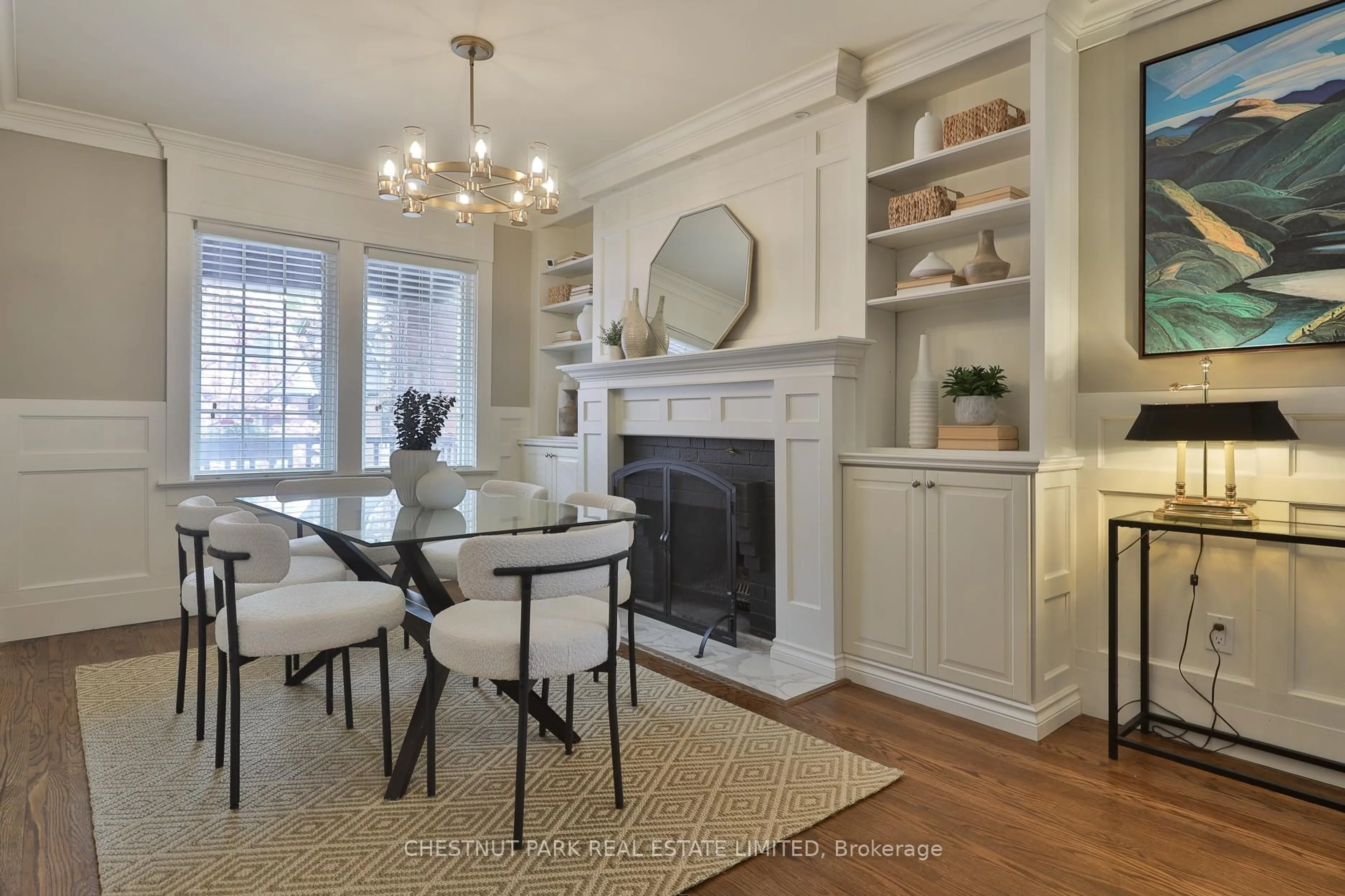 Dining room, wood/laminate floor for 452 Davisville Ave, Toronto Ontario M4S 1H8