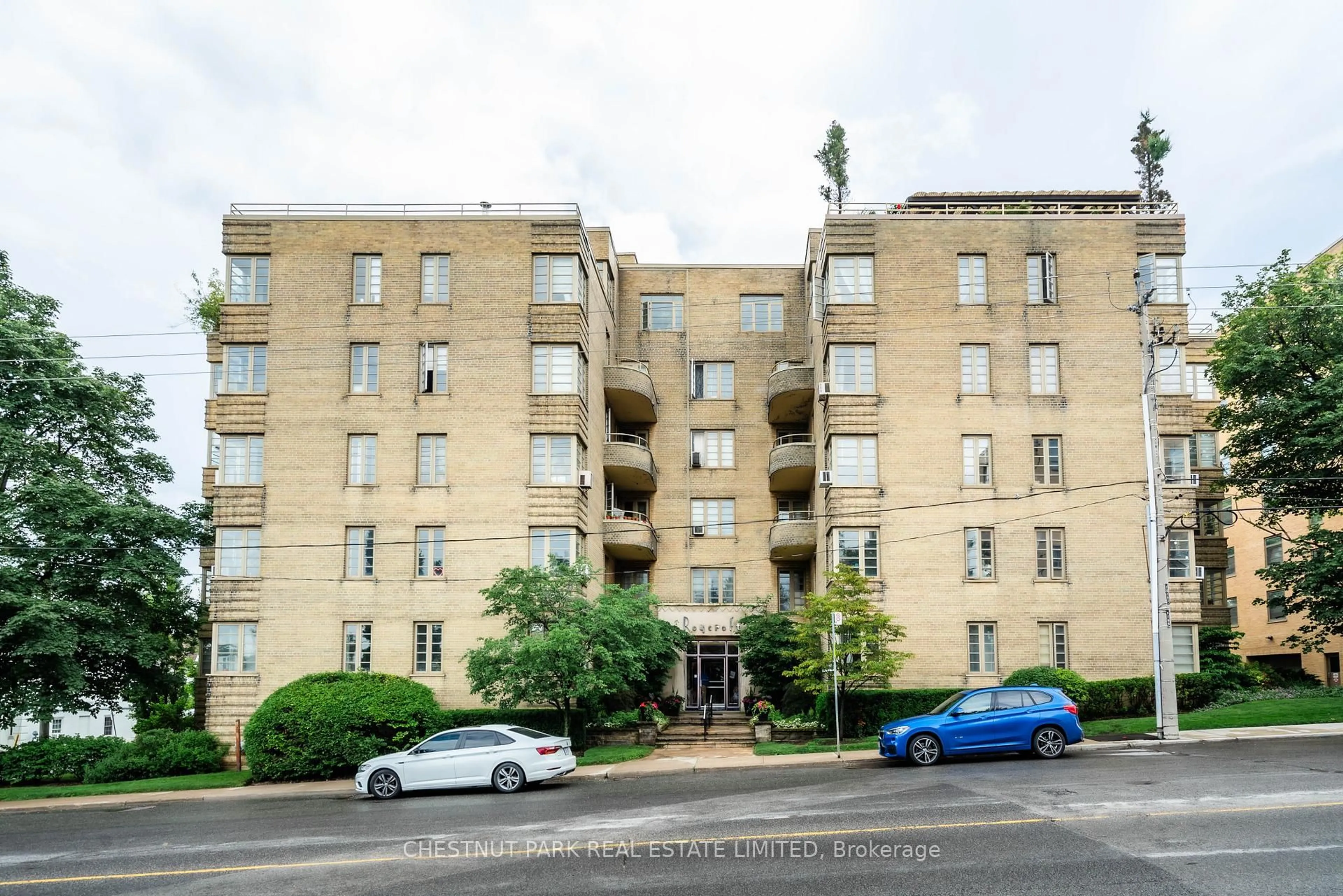 Unknown for 707 Eglinton Ave #403, Toronto Ontario M5N 1C8