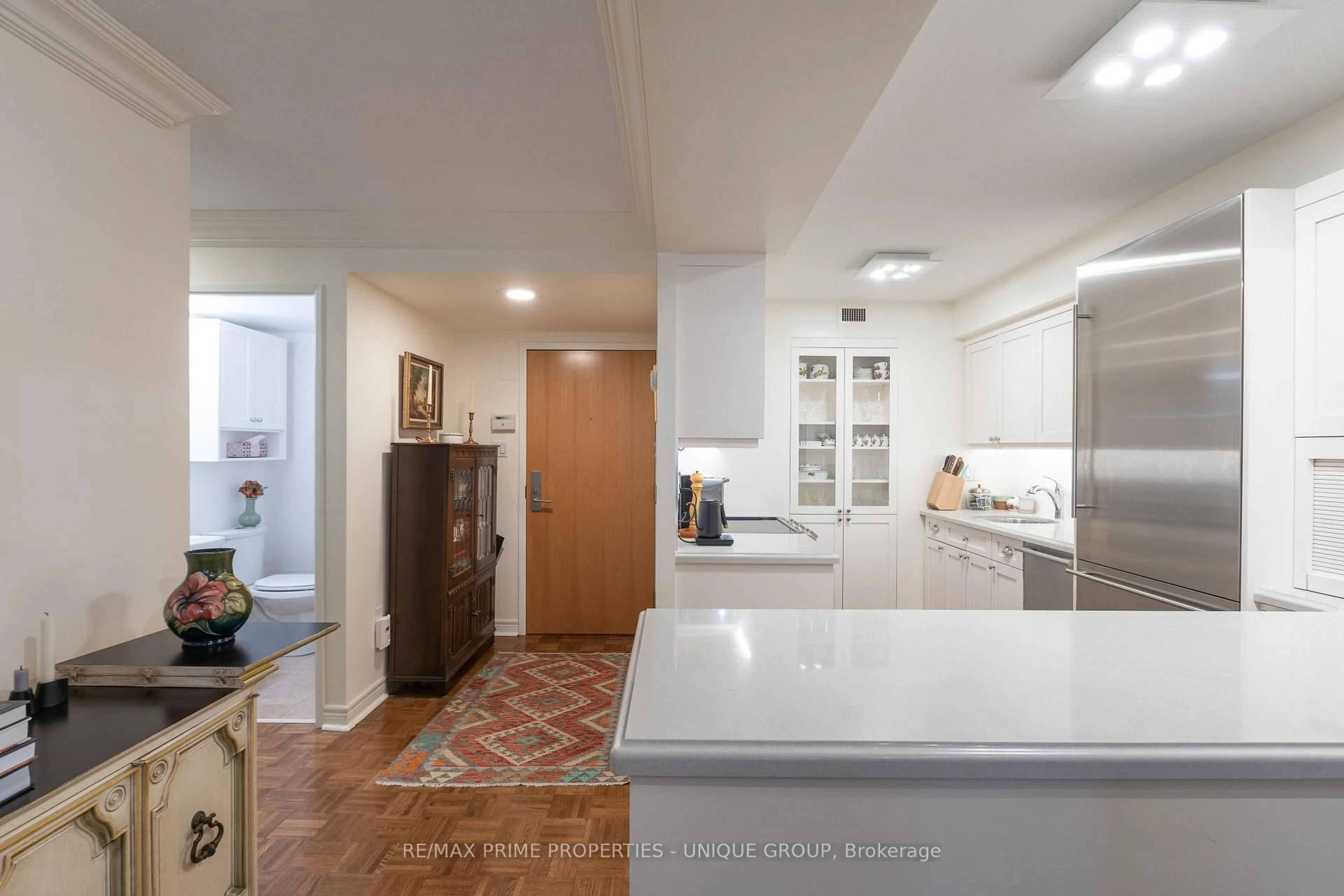 Open concept kitchen, ceramic/tile floor for 35 Church St #706, Toronto Ontario M5E 1T3