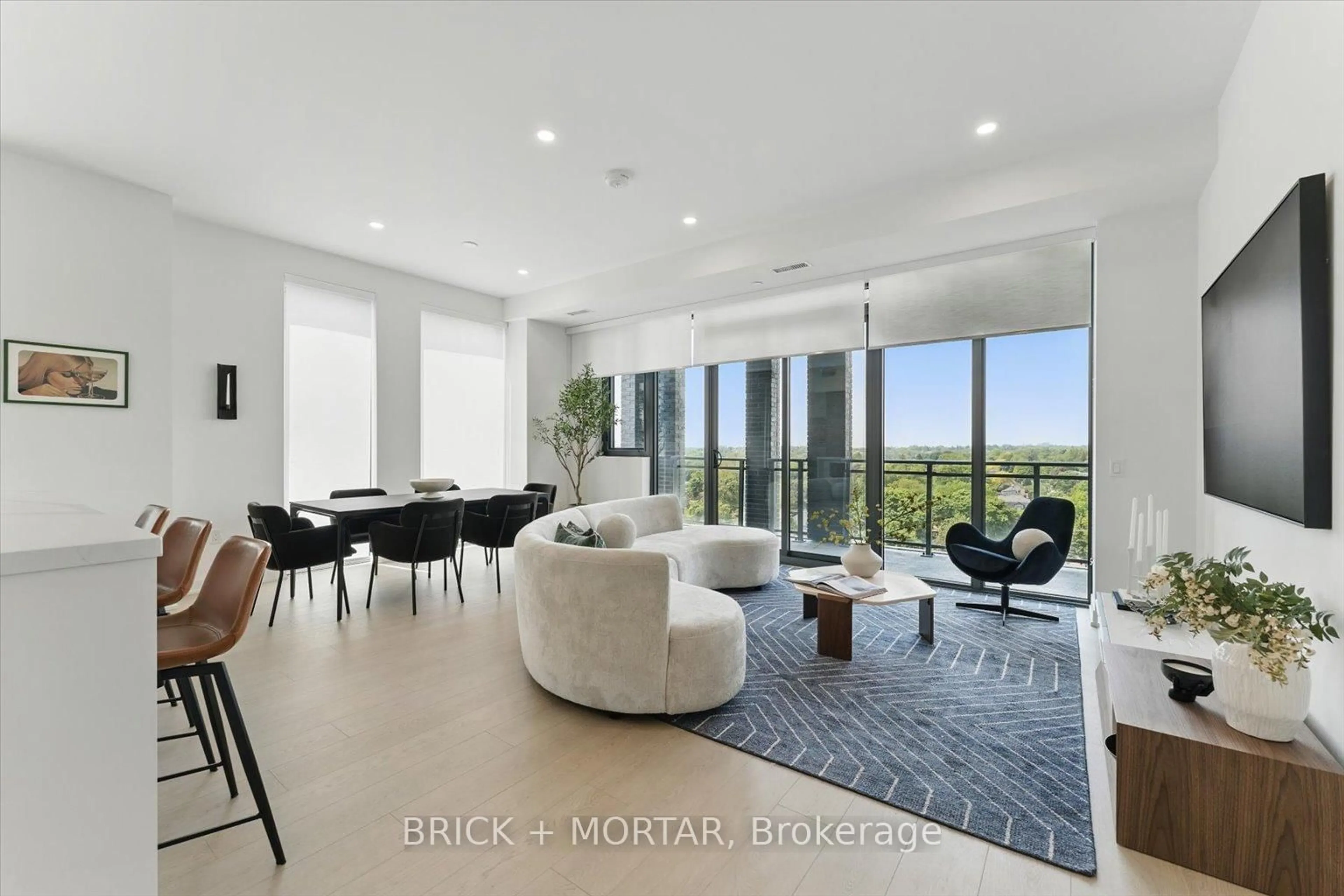 Living room with furniture, unknown for 1 Hillsdale Ave #1006, Toronto Ontario M4S 0E5