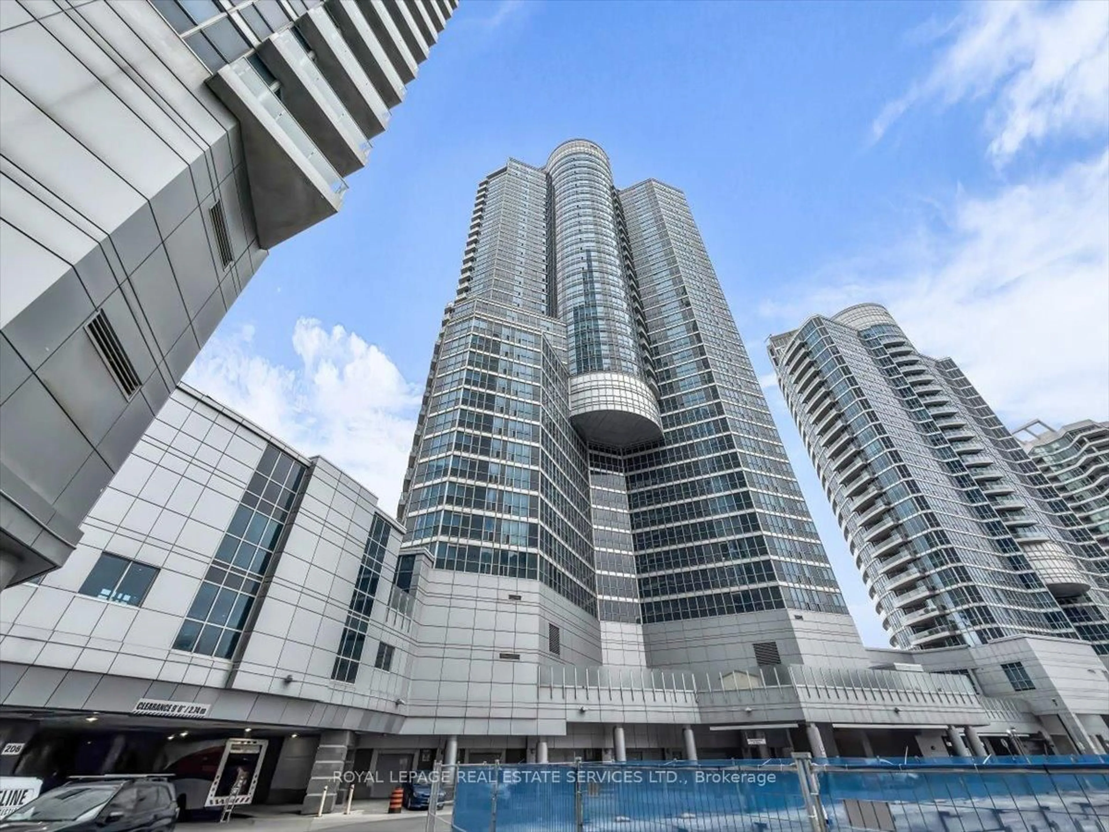 Unknown for 208 Queens Quay #1104, Toronto Ontario M5J 2Y5
