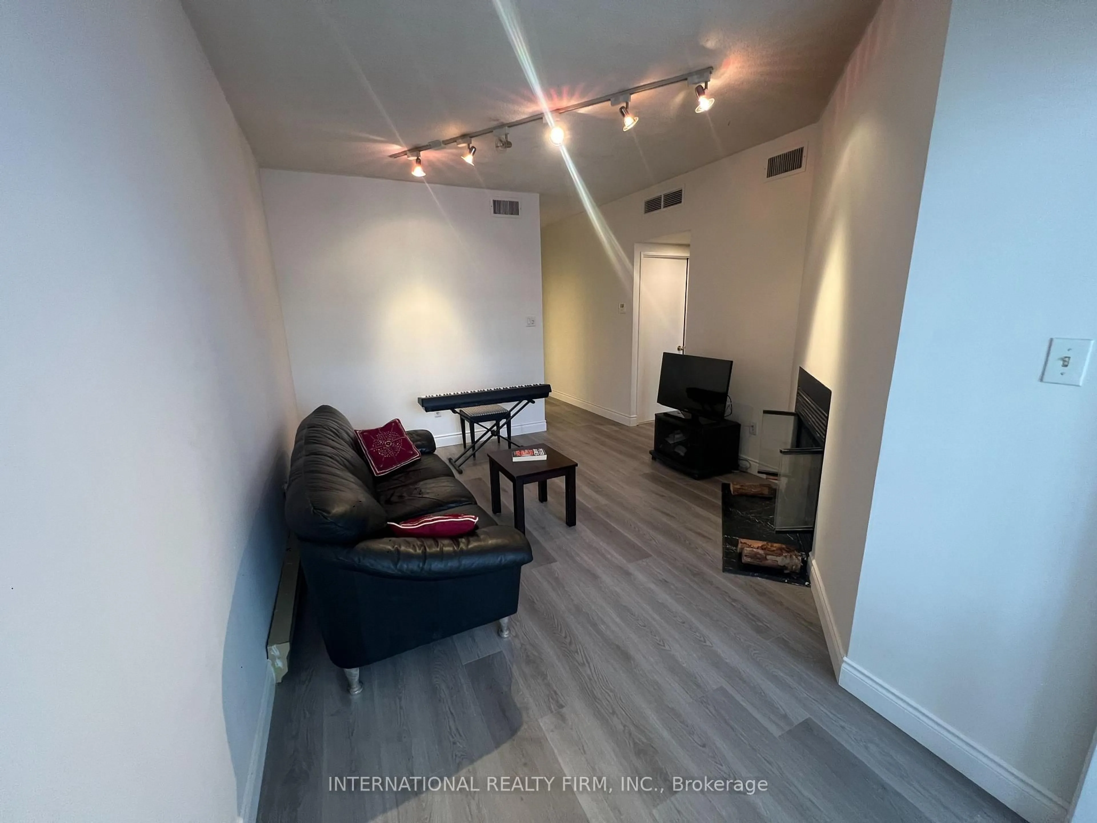 A pic of a room for 65 Scadding Ave #PH5, Toronto Ontario M5A 4L1